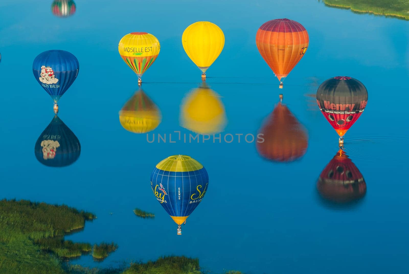 CHAMBLEY - AUGUST 4 : Mondial hot Air Ballon reunion in Lorraine august 4 2006 , in Chambley France