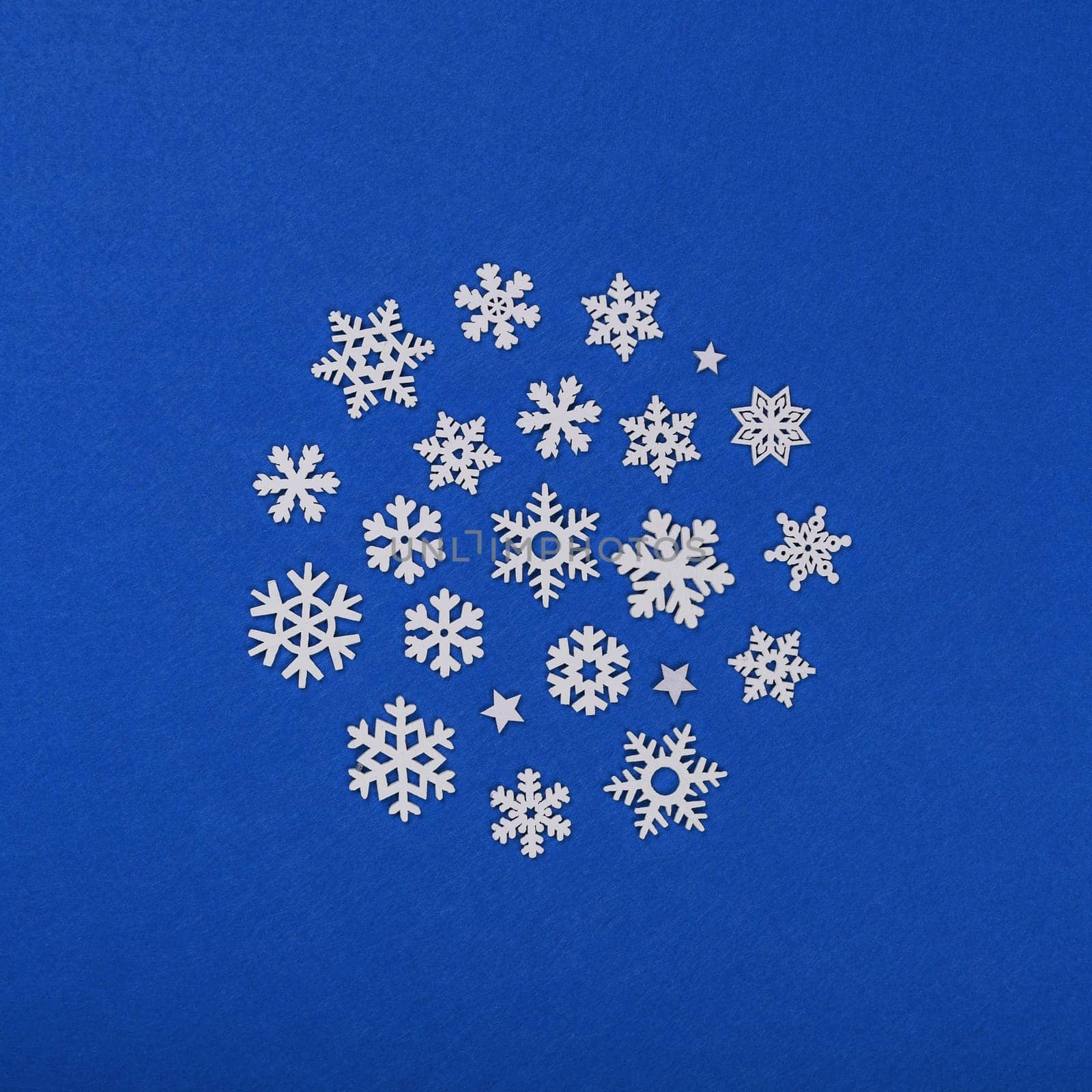 White snowflakes Christmas decoration by BreakingTheWalls