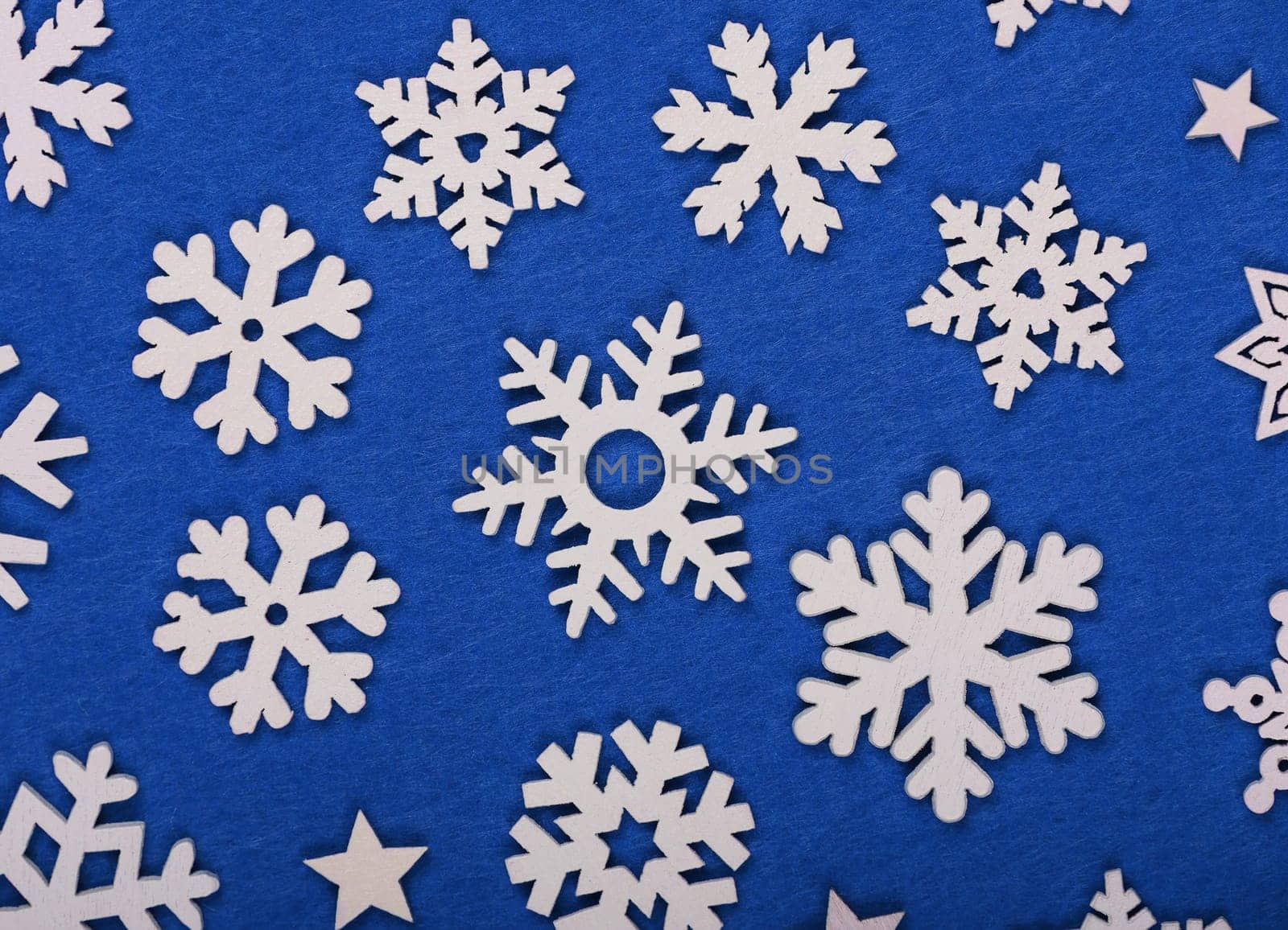 White snowflakes Christmas decoration by BreakingTheWalls