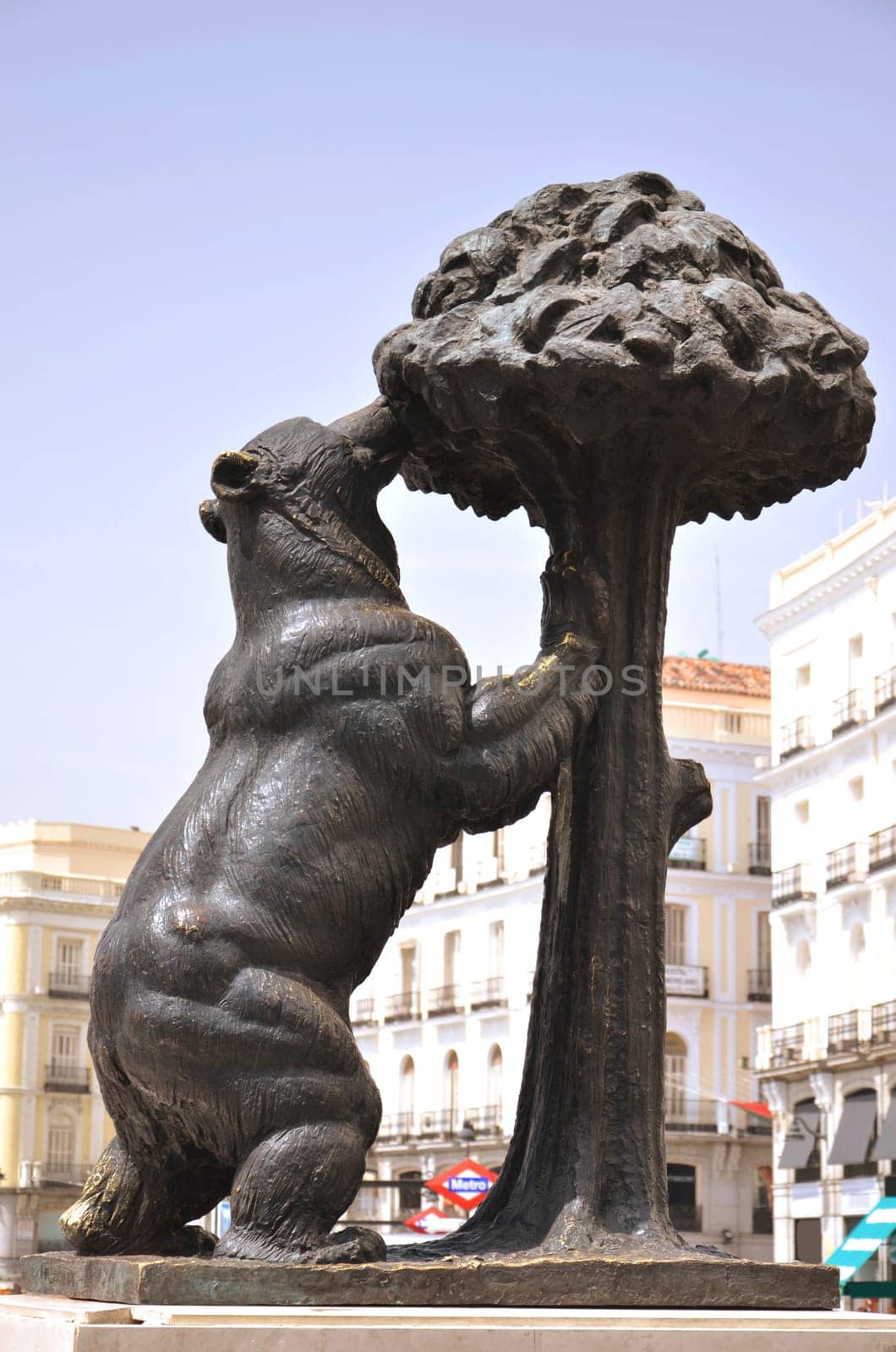 The statue of bear and strawberry tree in Madrid, Spain.