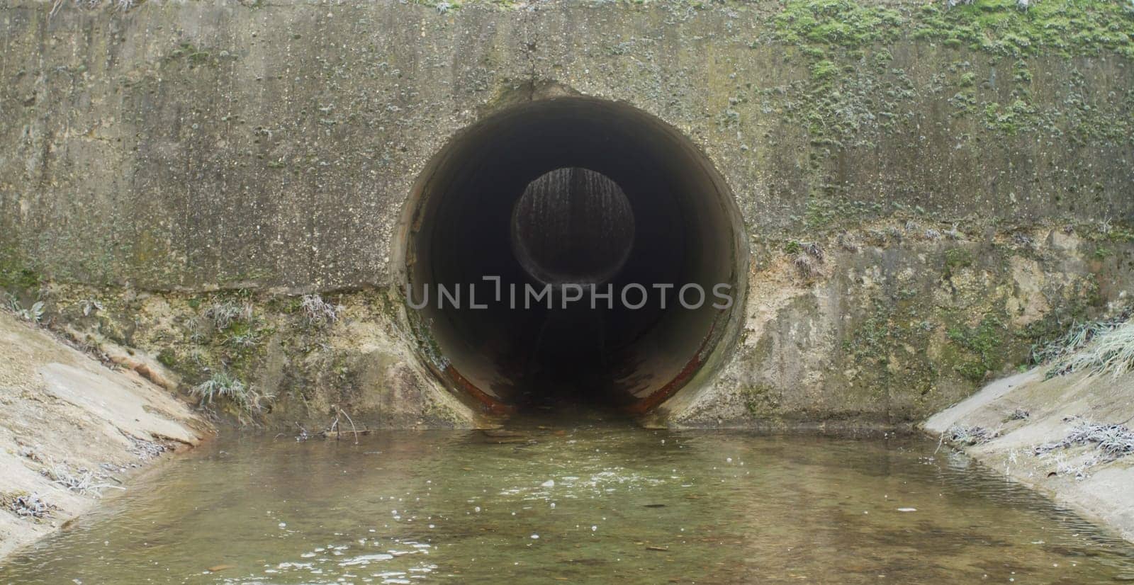 water drainage channel on black hole
