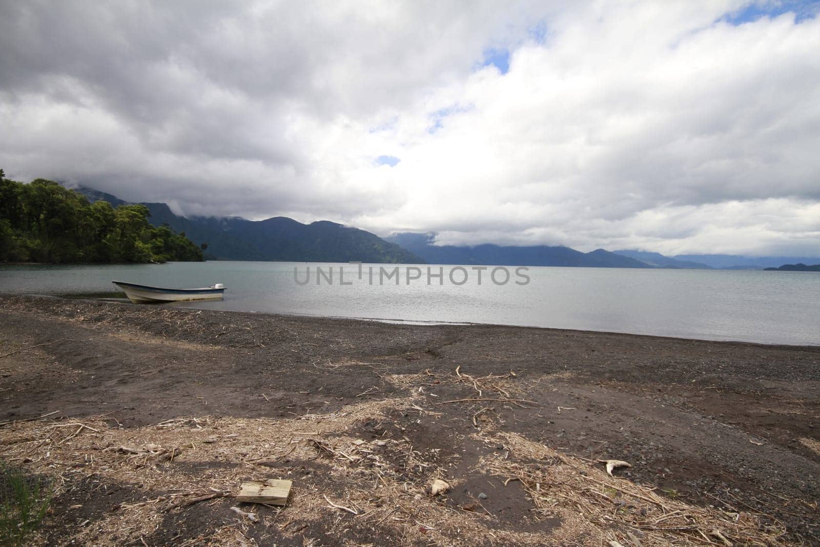 Todos los santos lake