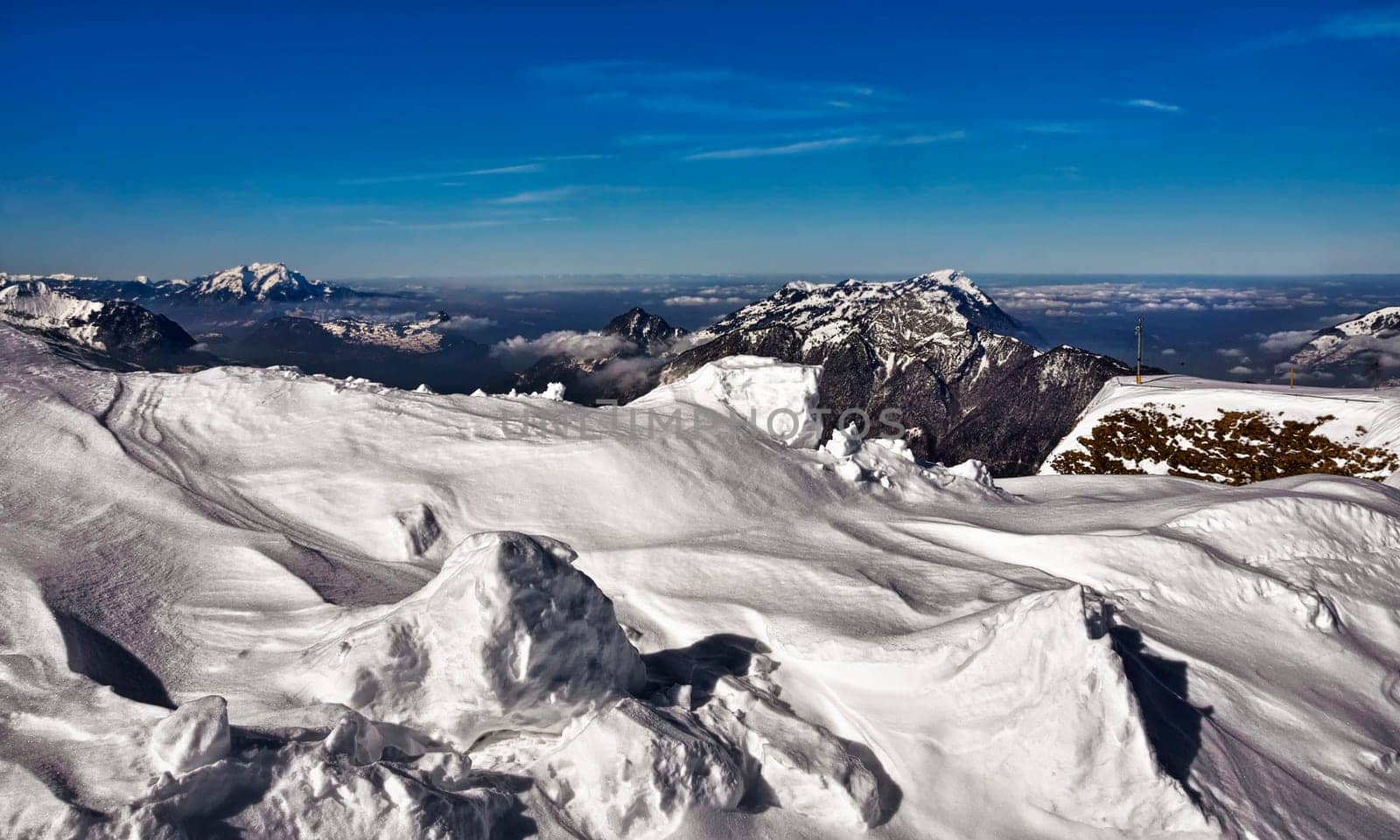 Snow on the Fronalpstock