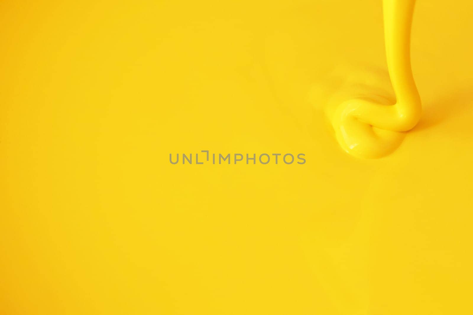 yellow paint