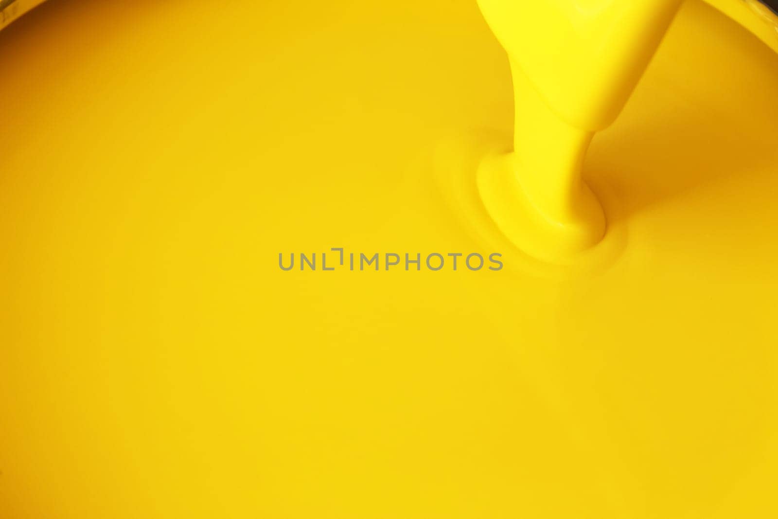 yellow paint