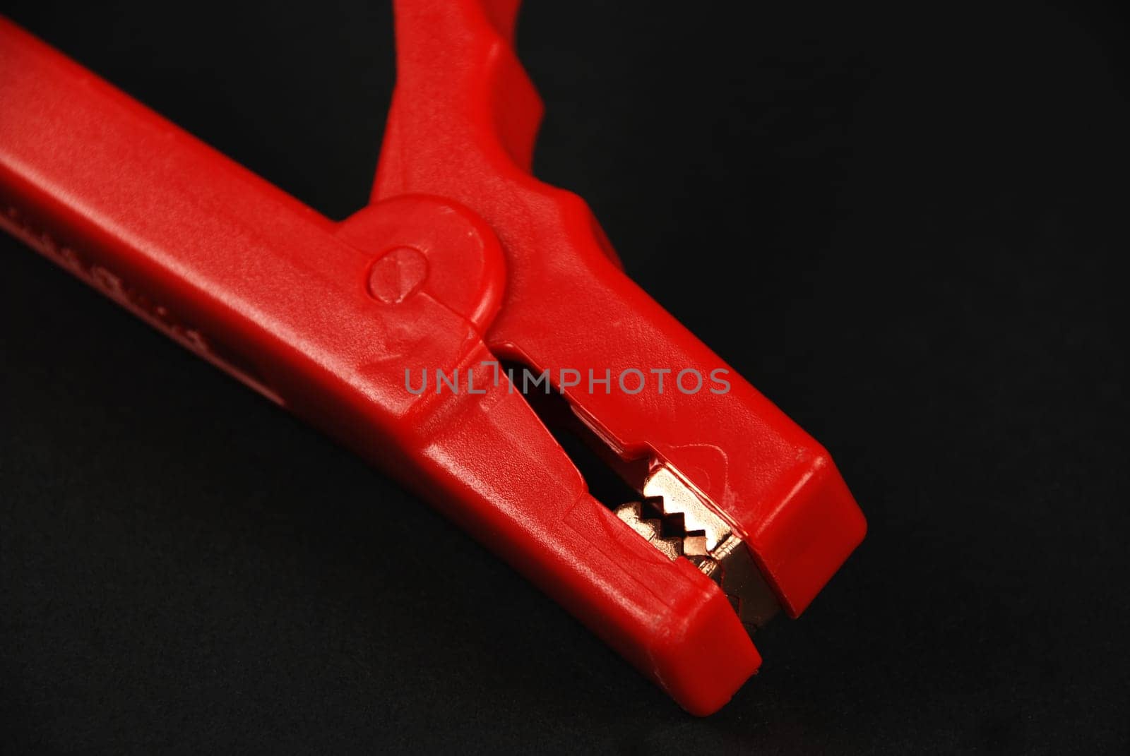 alligator clip for jump starting a car