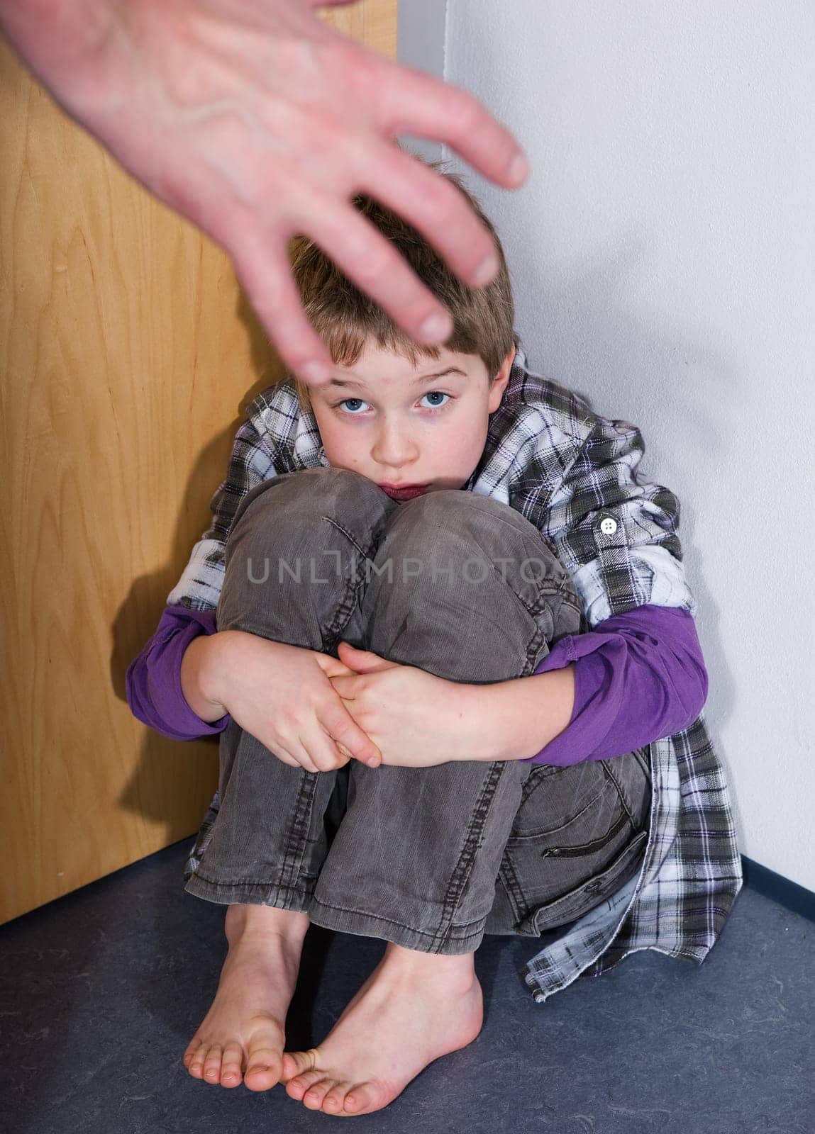 domestic violence- fathers hand