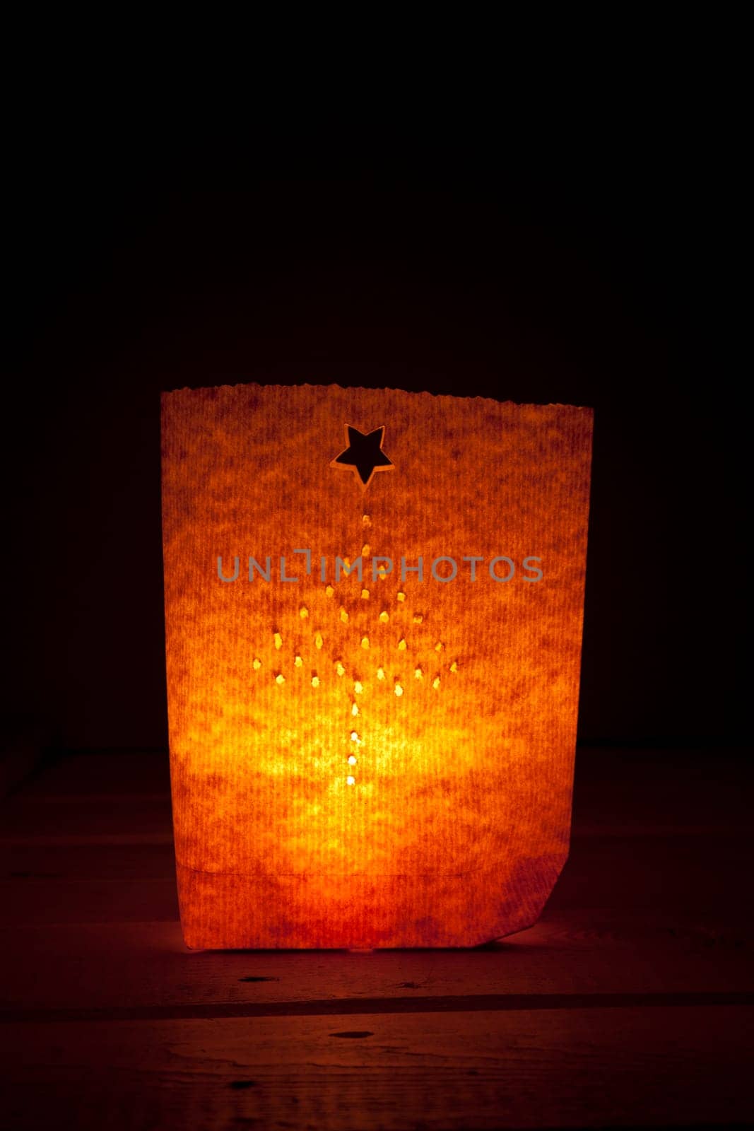 Christmas - Self-made indlicht with candle and paper bag made of wrapping paper
