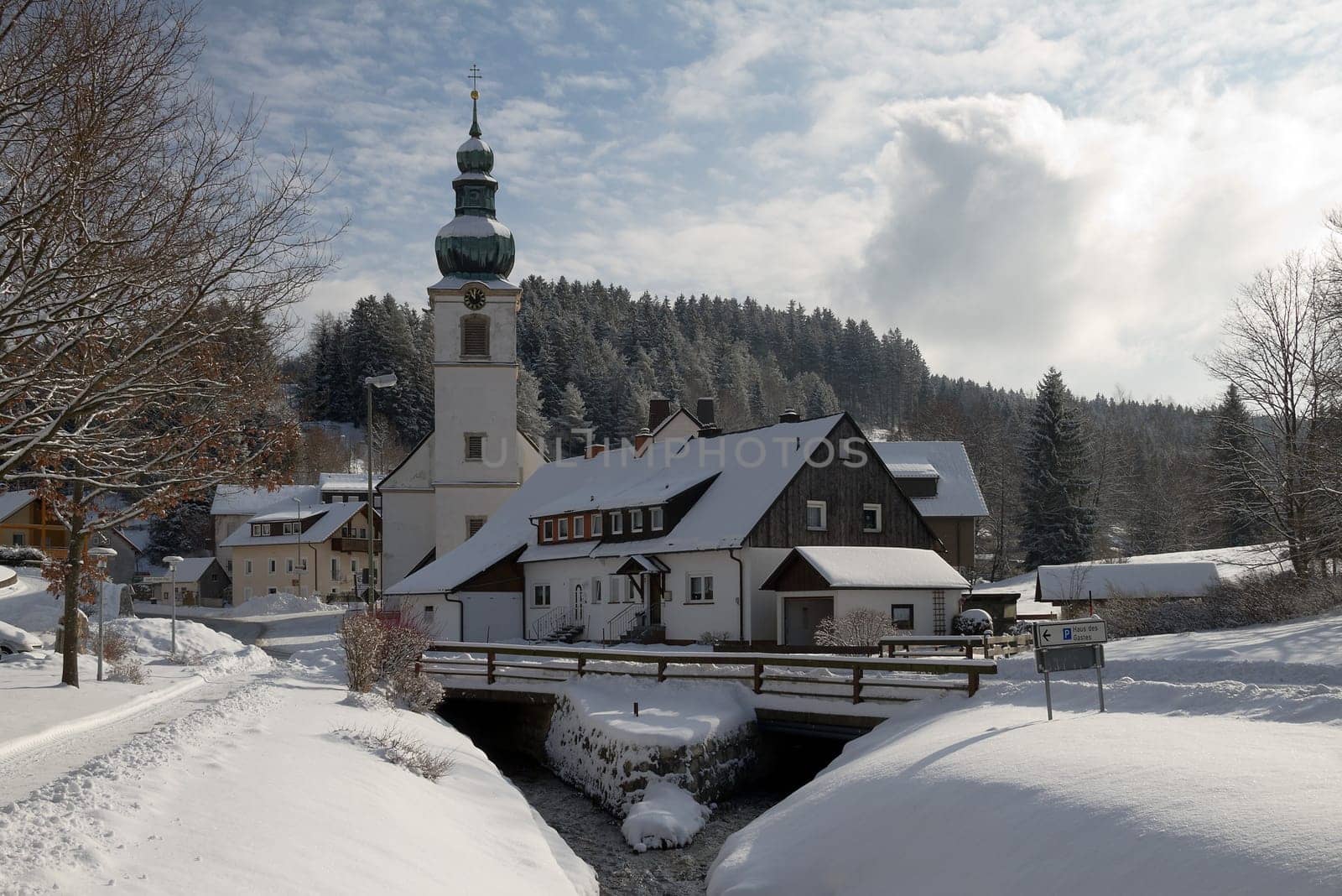 Oberwarmensteinach
