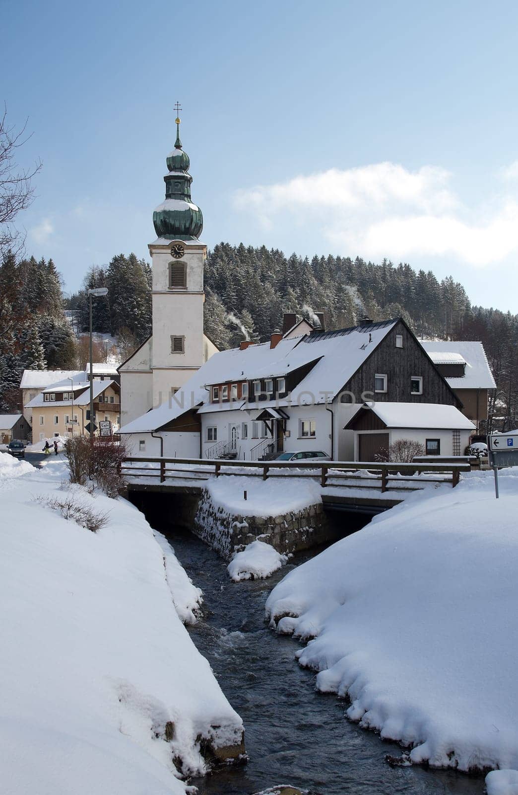 Oberwarmensteinach