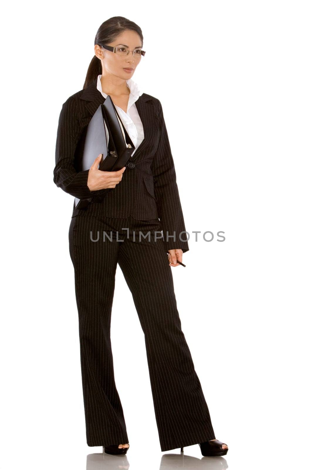asian business woman holding pan and folders