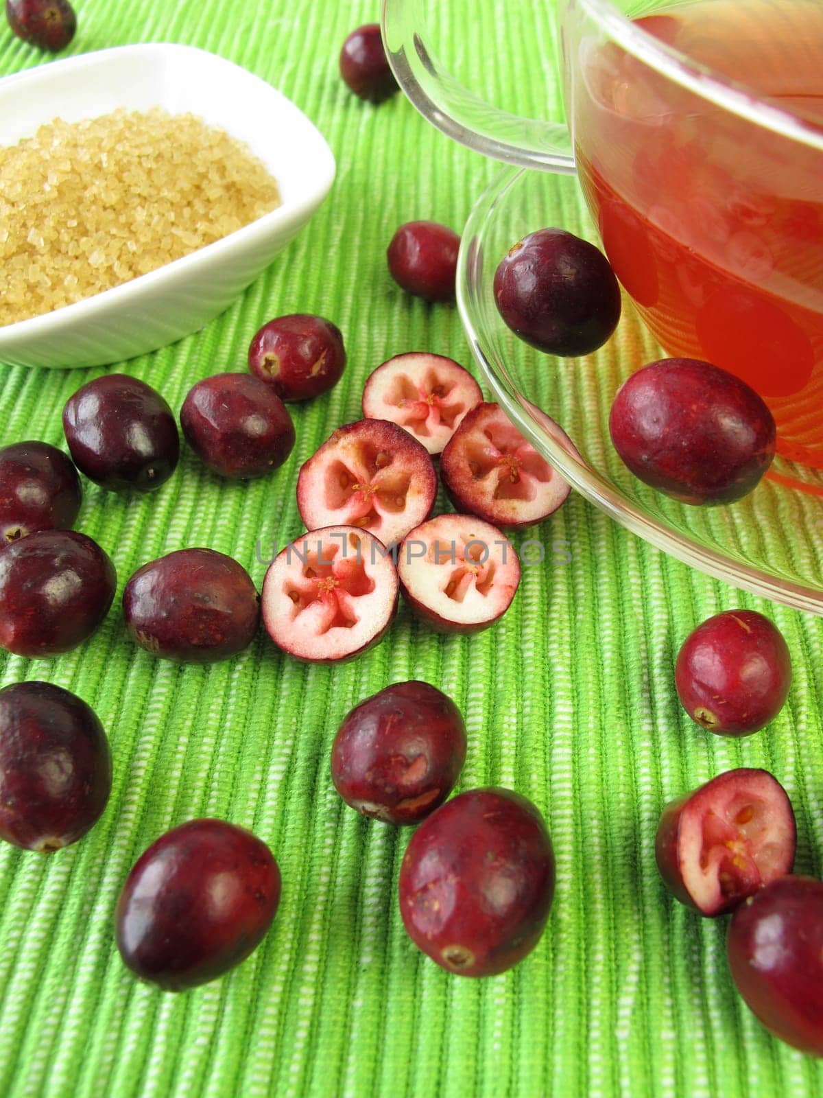 Tea with cranberries