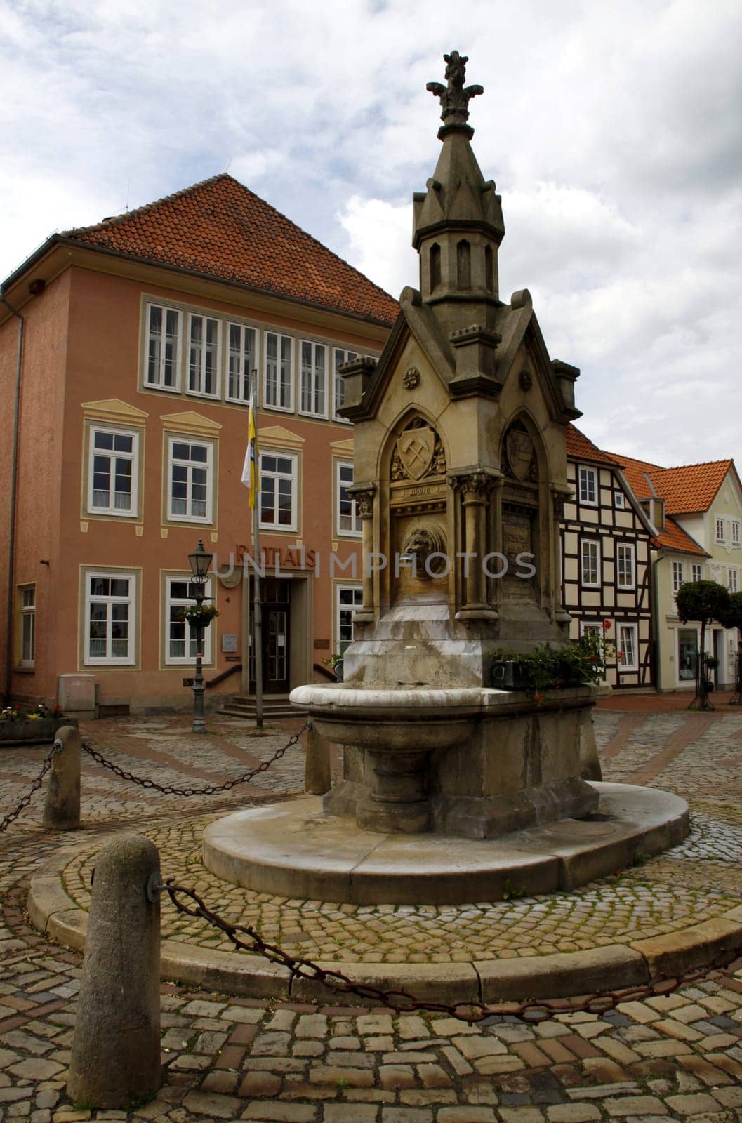Fountain and town hall in Obernkirchen