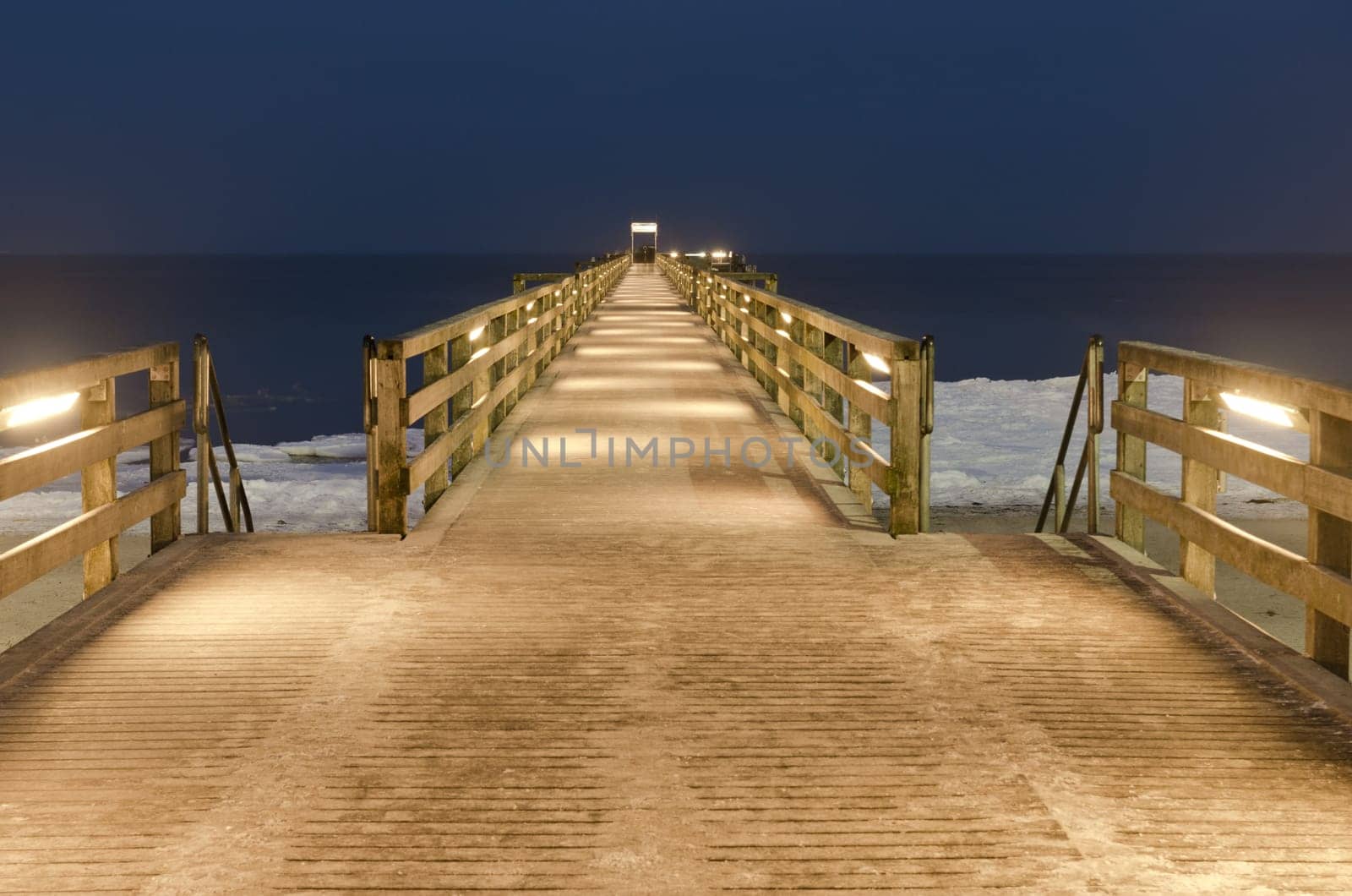 Boltenhagen pier at night