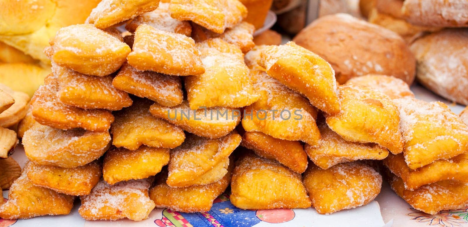 Delicious Little pancakes with sugar