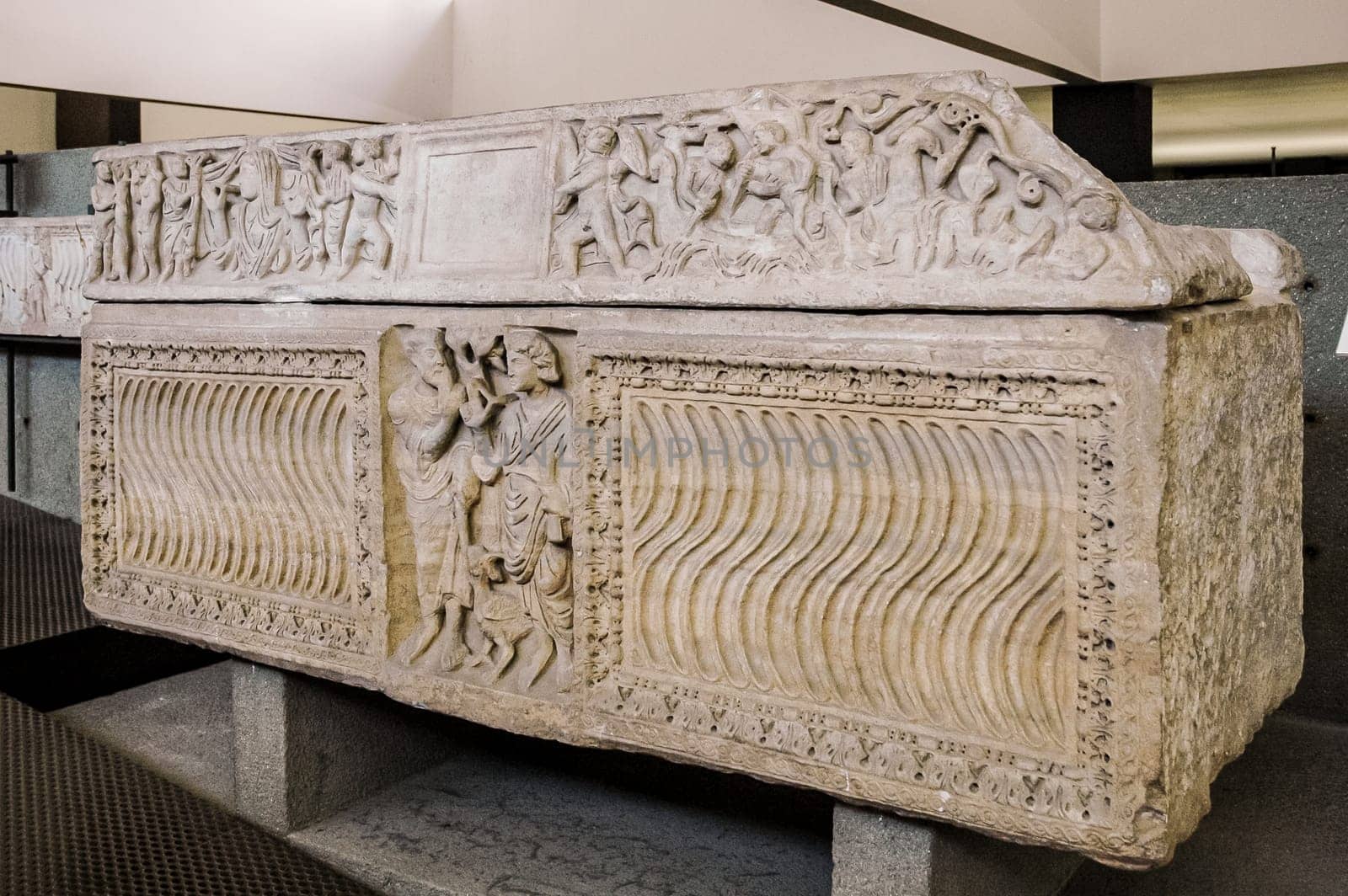 Strigilate sarcophagus
