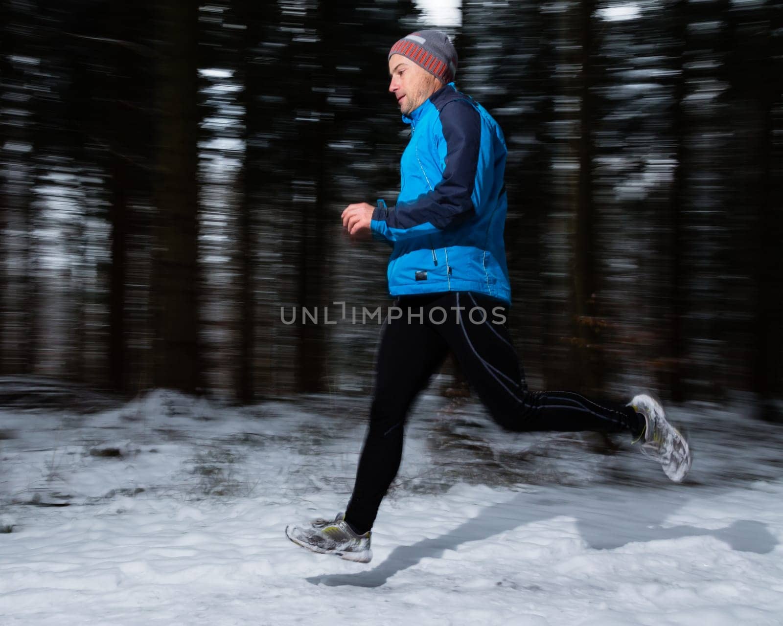 Joggers in winter