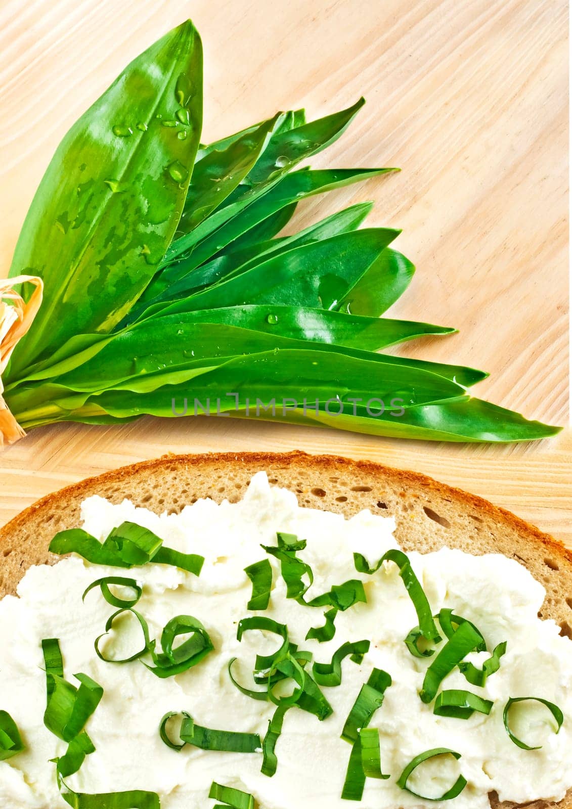 Wild garlic and quark