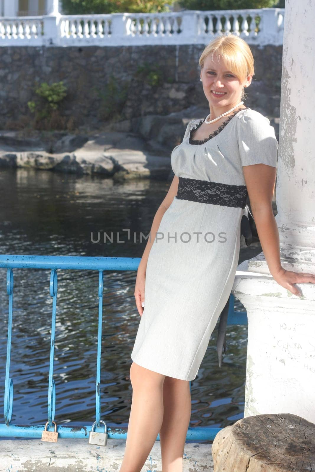 The image of the nice girl with column