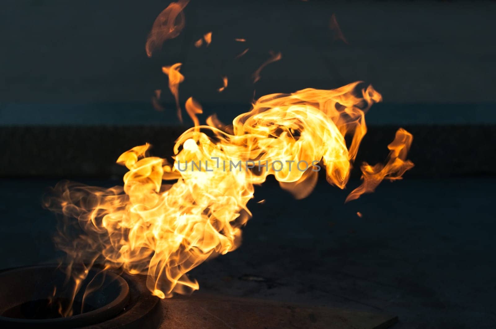 eternal flame - form of respect to  the fallen heroes