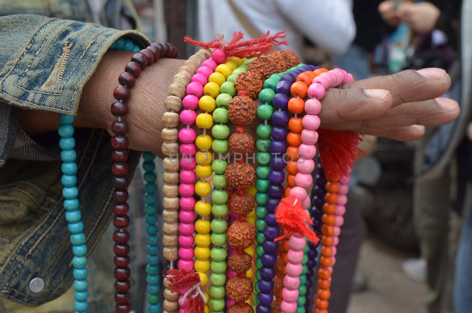 Indian seller of characteristic jewels.