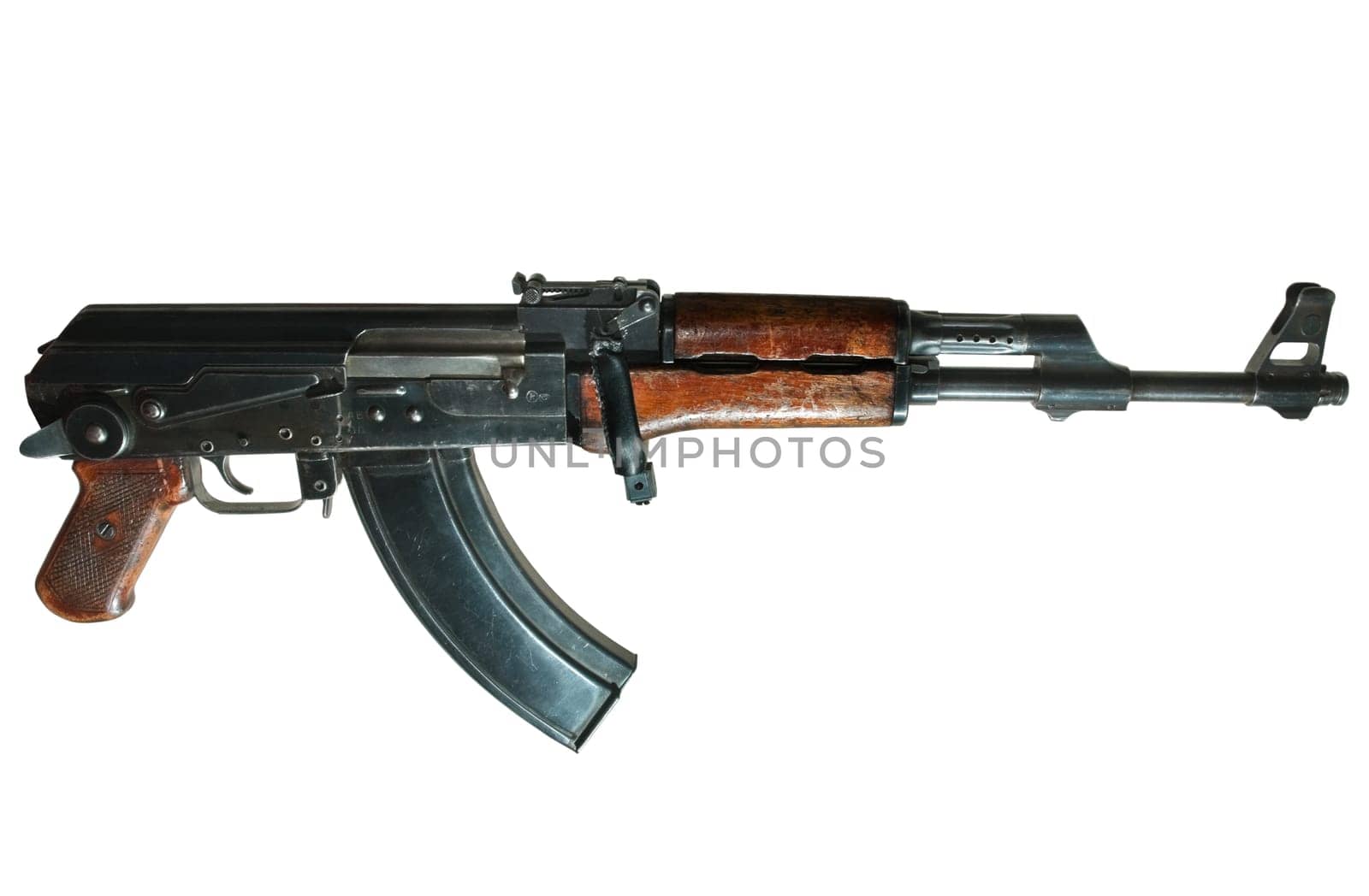 Avtomat Kalashnikova (AK-47, kalashnikov) isolated on white
