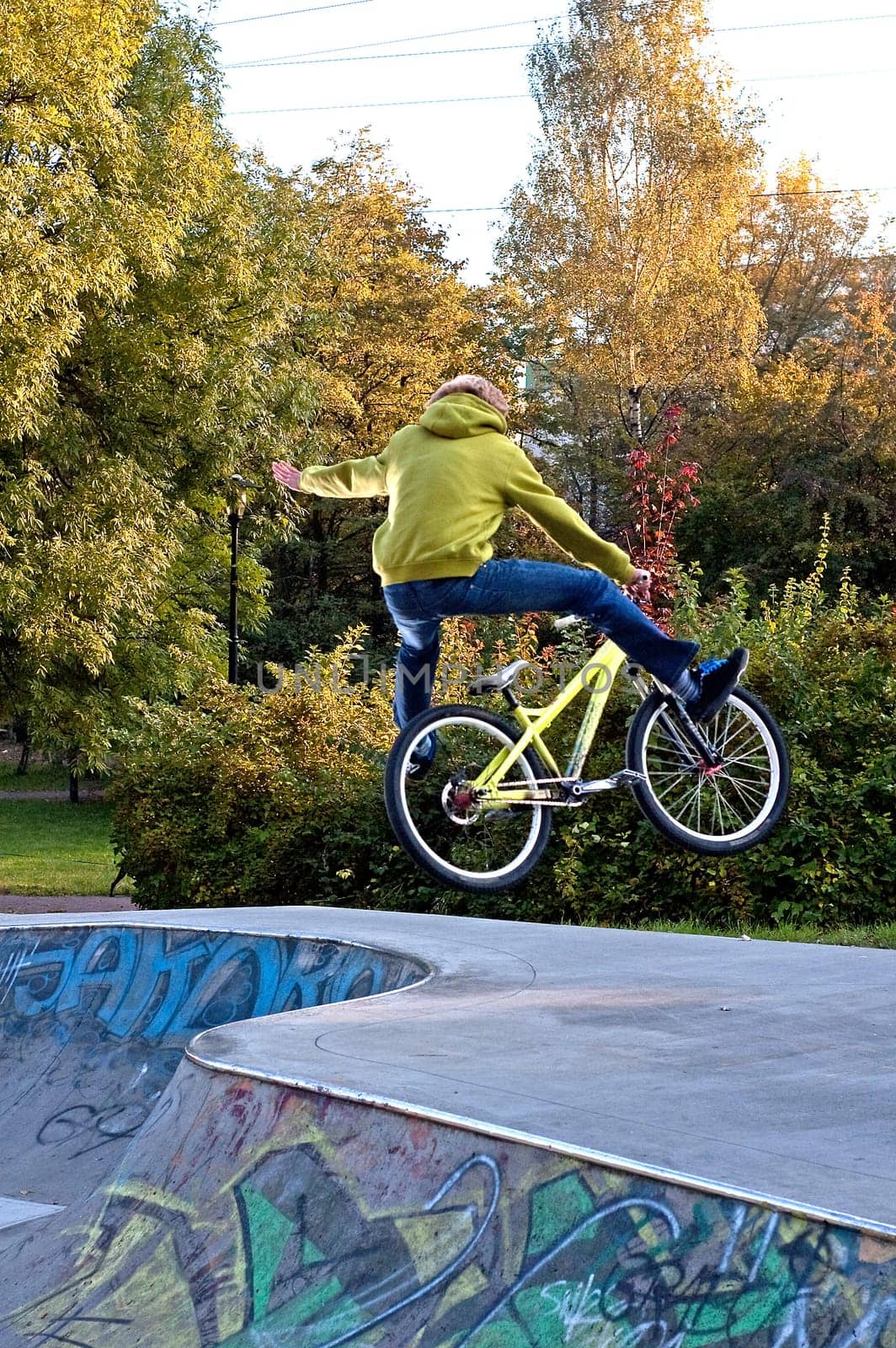 bike acrobatic show with special ramps