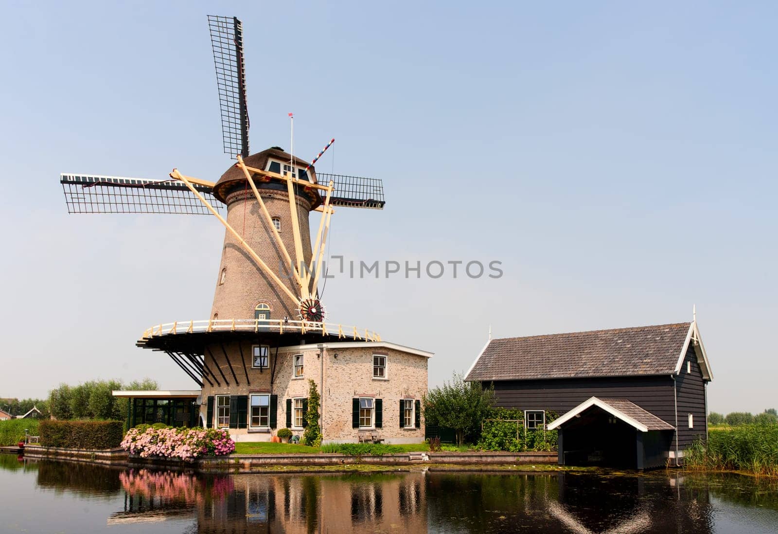 Dutch windmill in Bleskensgraaf, the Netherlands
