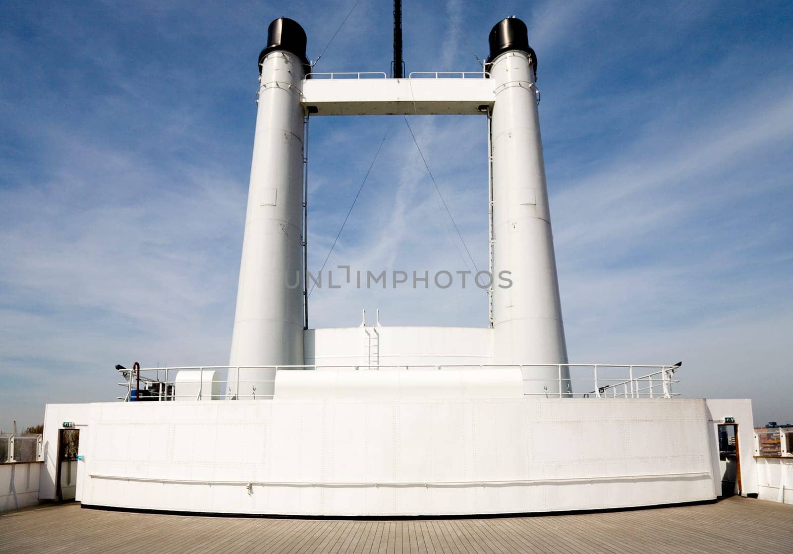 Sports deck front and funnel