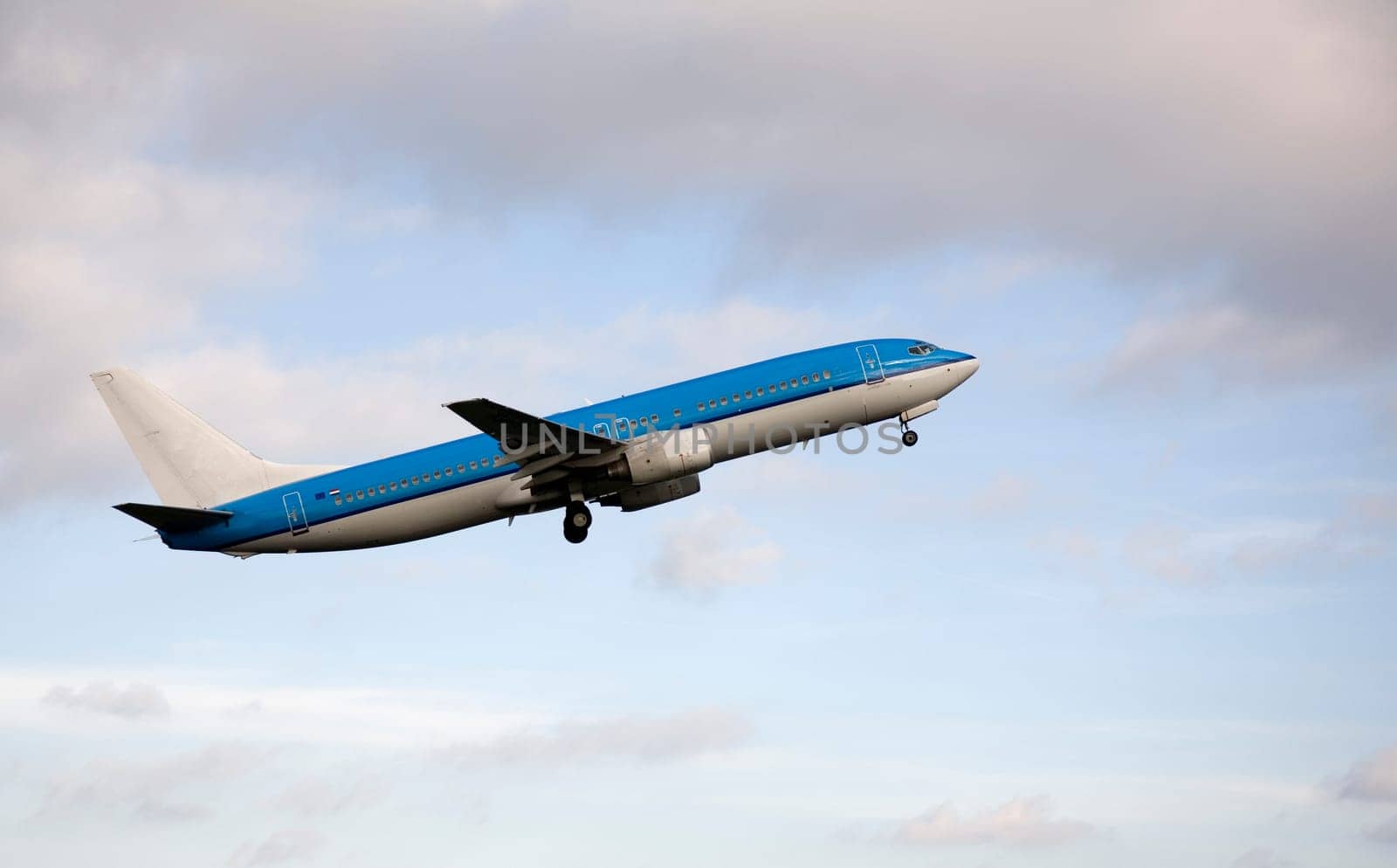 Airplane takes off from schiphol airport, Amsterdam