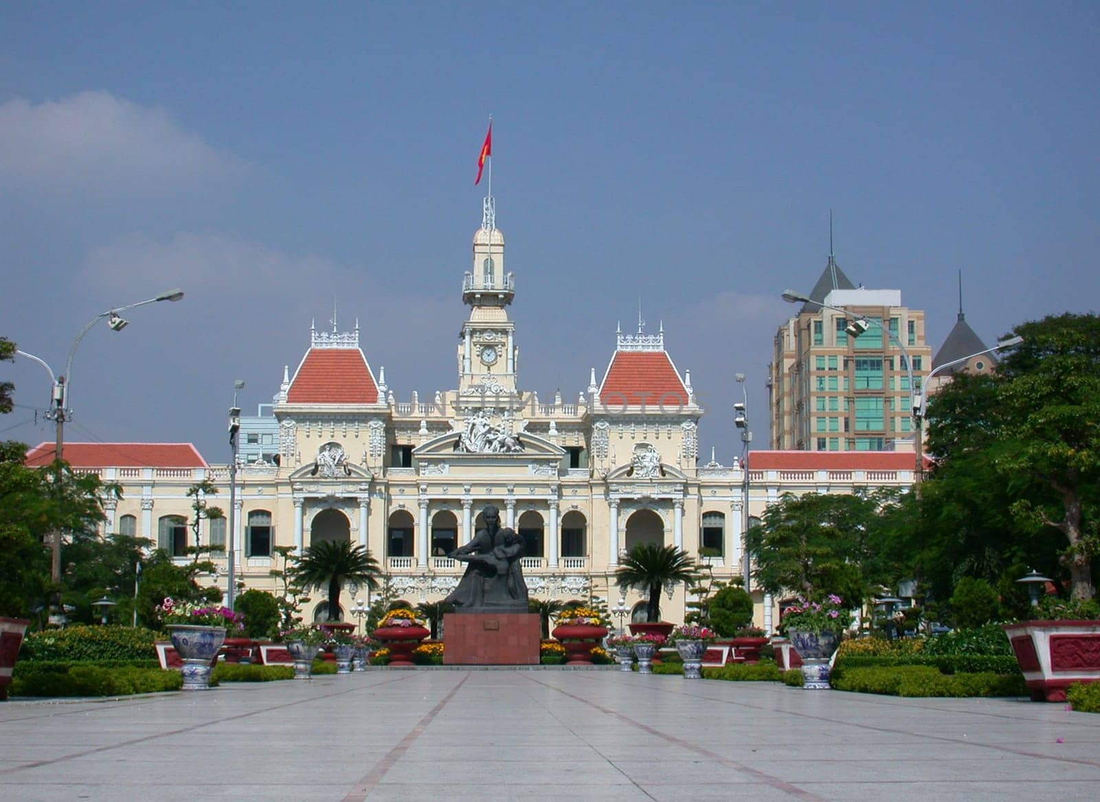 The People's Committee building in Ho Chi Minh City (Saigon) with in front the statue of Ho Chi Minh