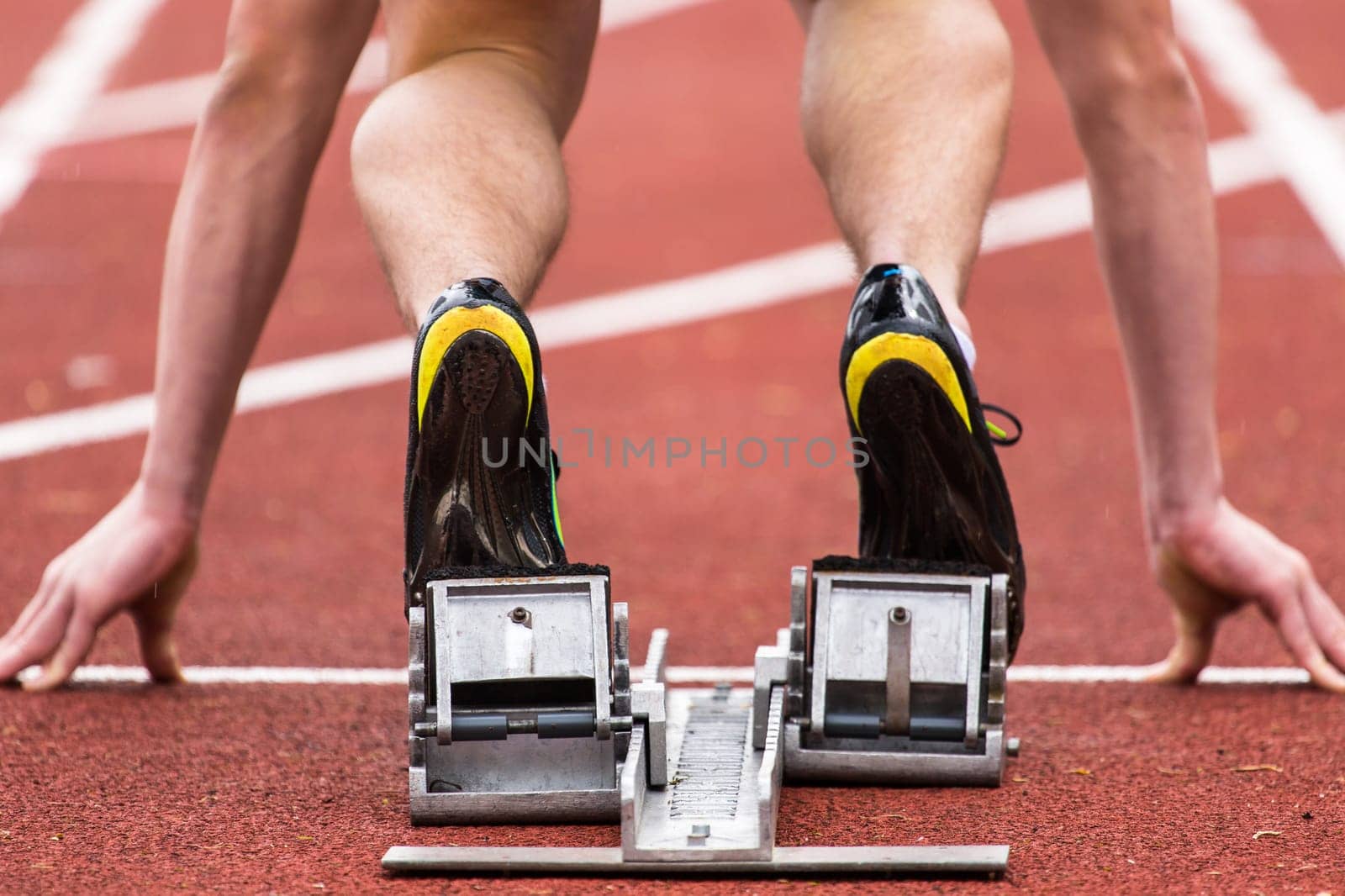 Sprint start in athletics