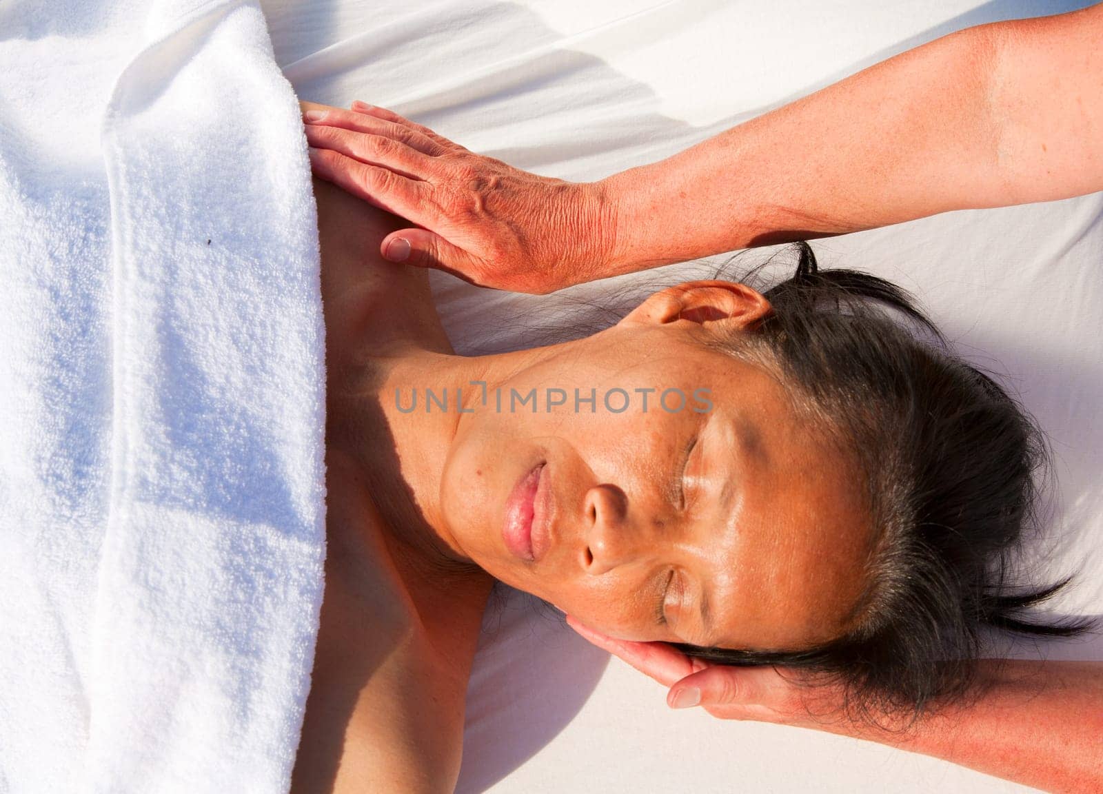 Japanese facial massage is a combination of traditional Japanese medial concepts and distinct hand manipulation techniques
