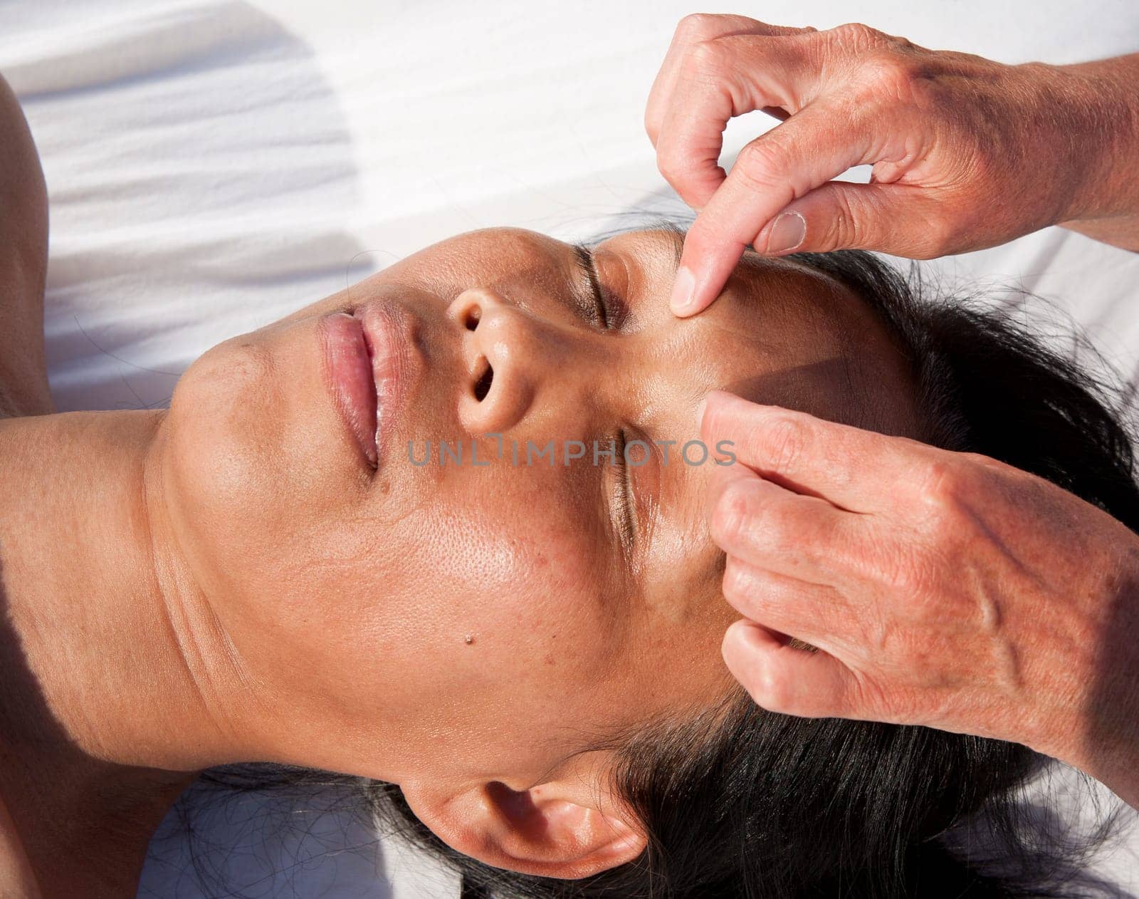 Japanese facial massage is a combination of traditional Japanese medial concepts and distinct hand manipulation techniques