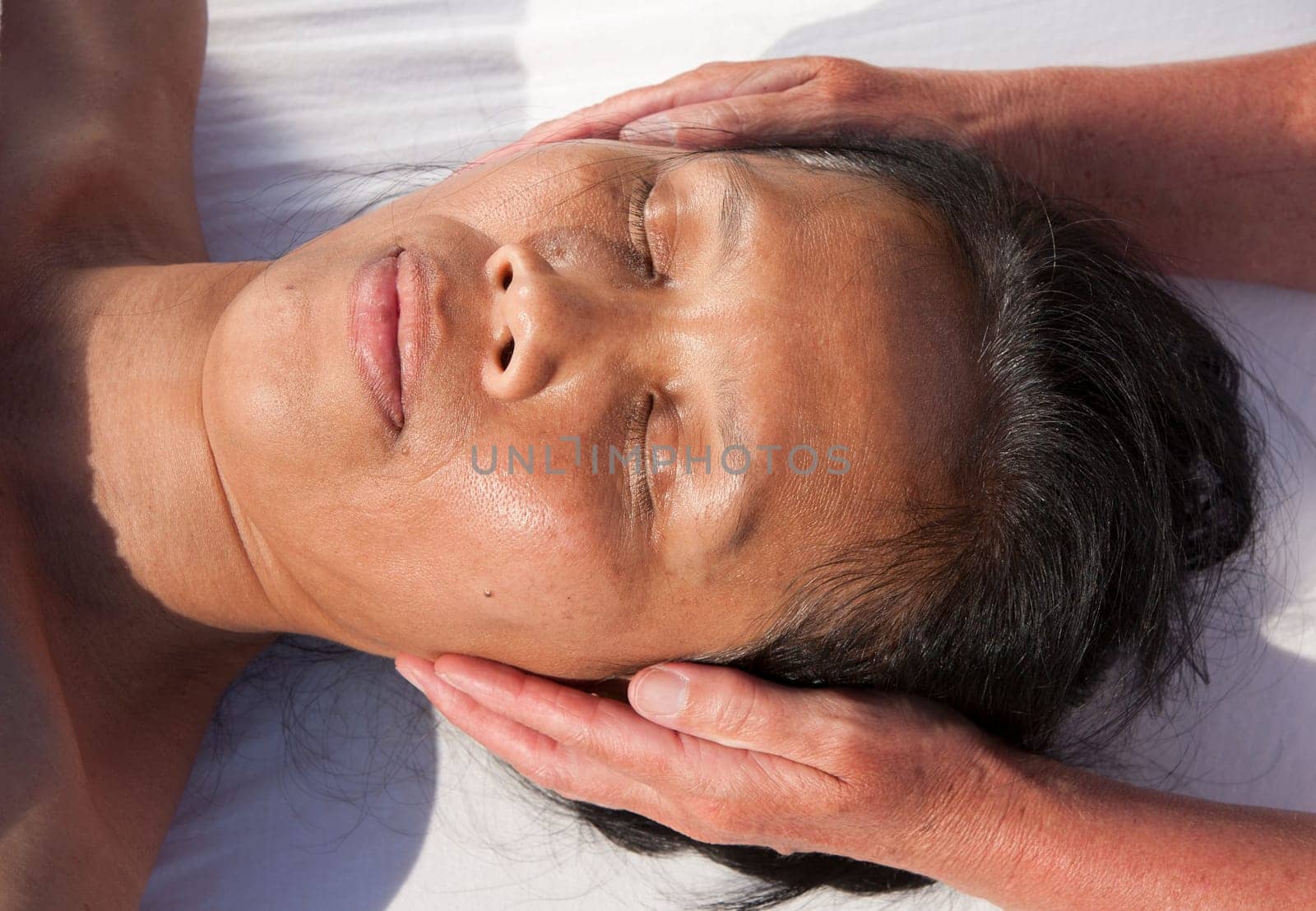 Japanese facial massage is a combination of traditional Japanese medial concepts and distinct hand manipulation techniques