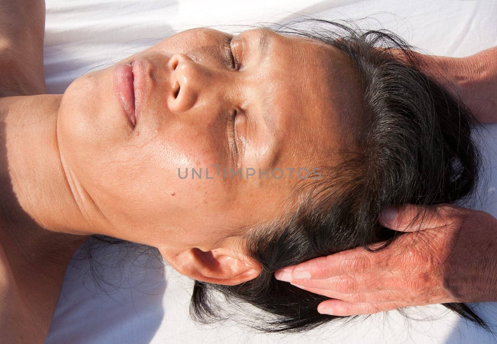 Japanese facial massage is a combination of traditional Japanese medial concepts and distinct hand manipulation techniques