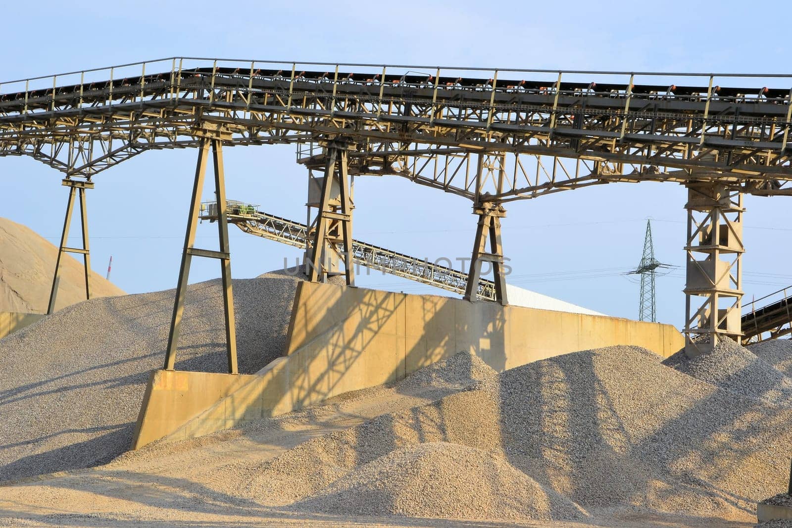 Sand and gravel in the gravel plant