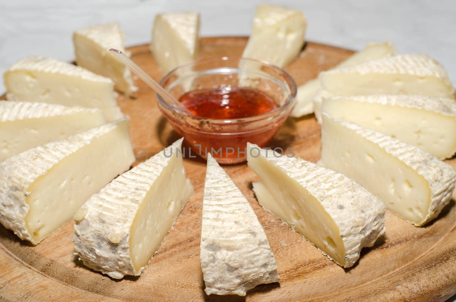 fresh cheese slices with rose jam