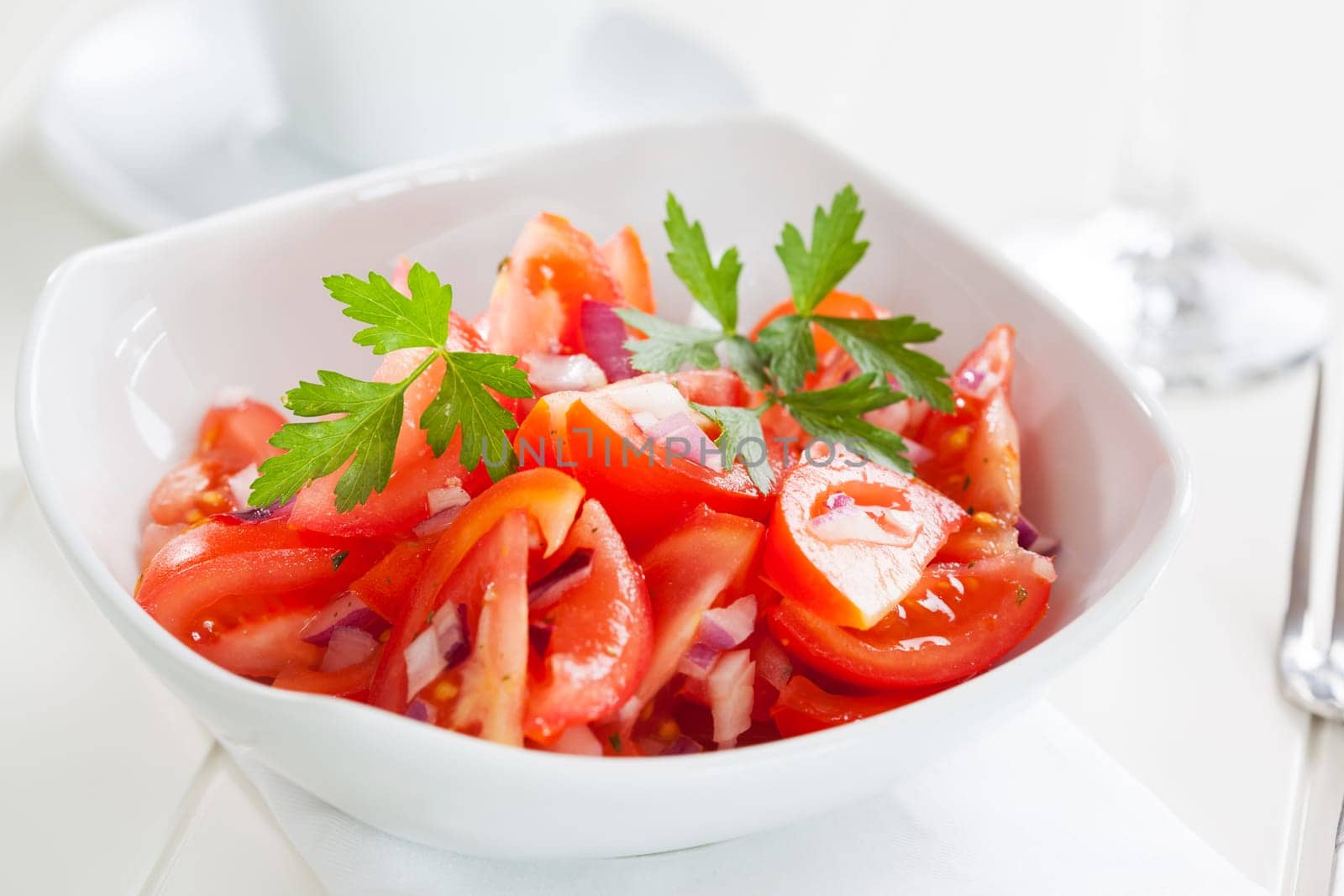 Tomato salad with fresh parsley