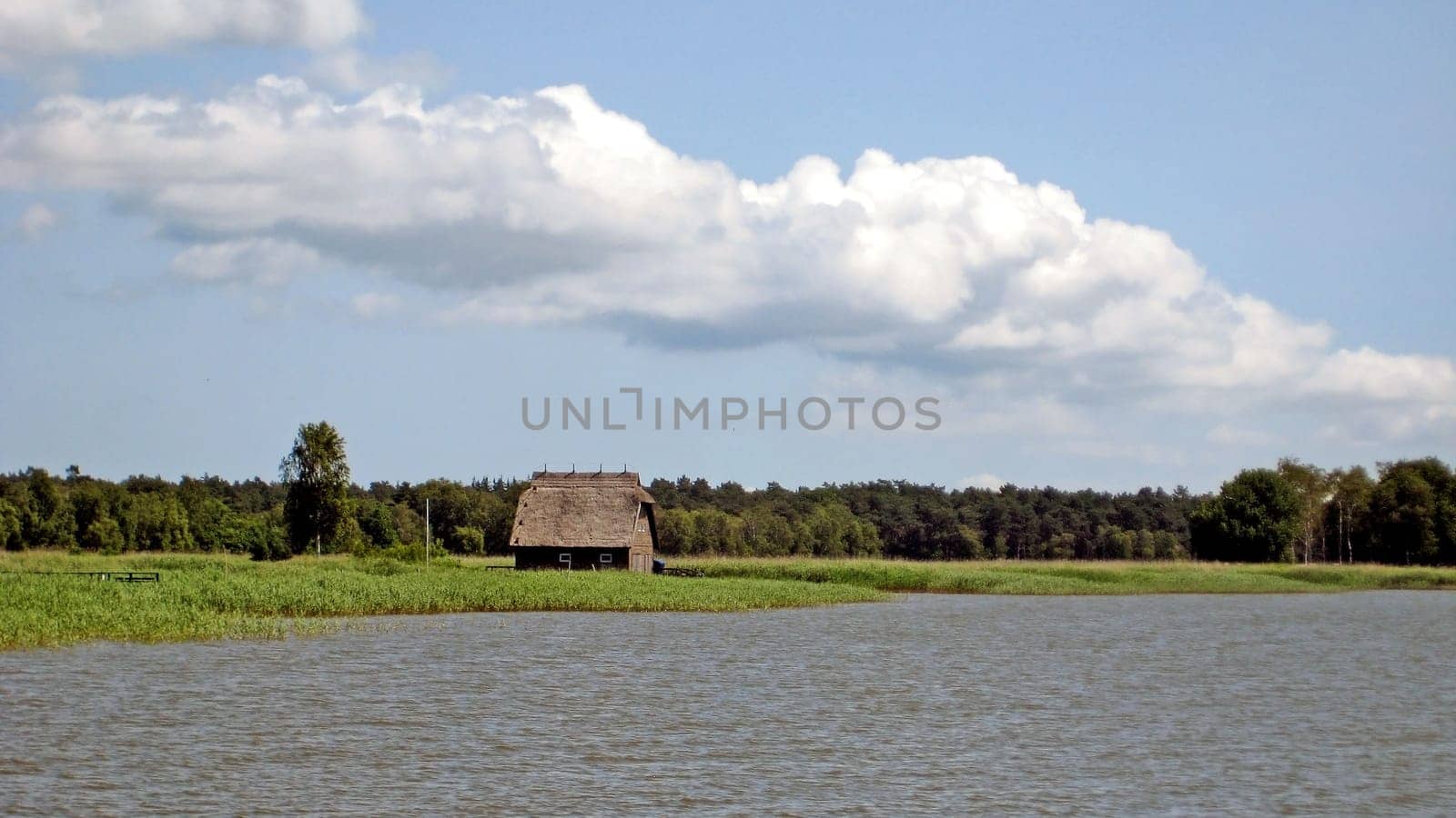 Lonely house at the bodden in the interior of the peninsula Fischland-Darss-Zingst, Germany