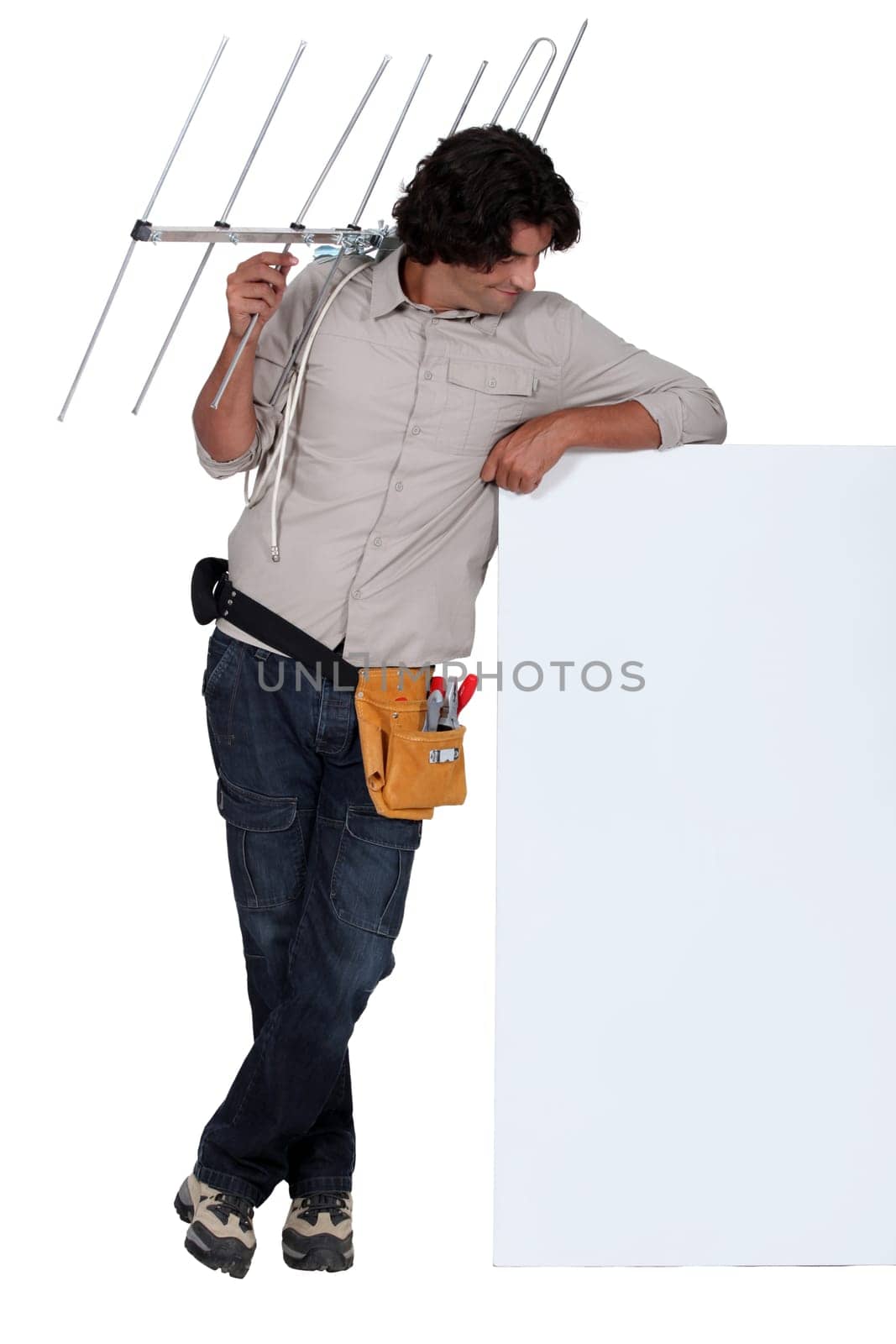 Aerial fitter