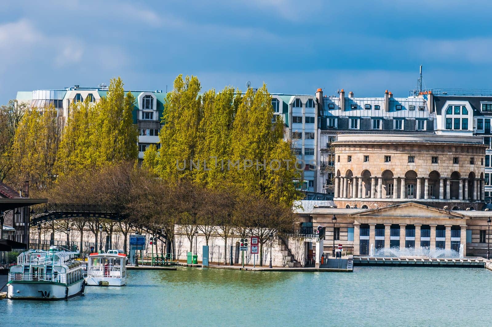 stalingrad waterfront in the city of Paris in france