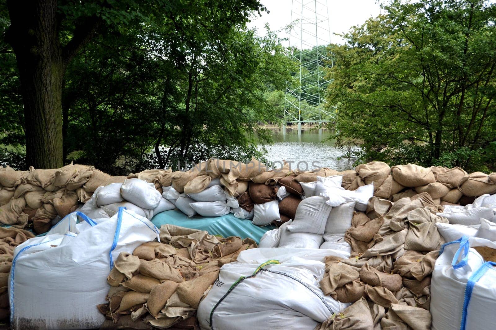 Flood protection during the flood in Magdeburg