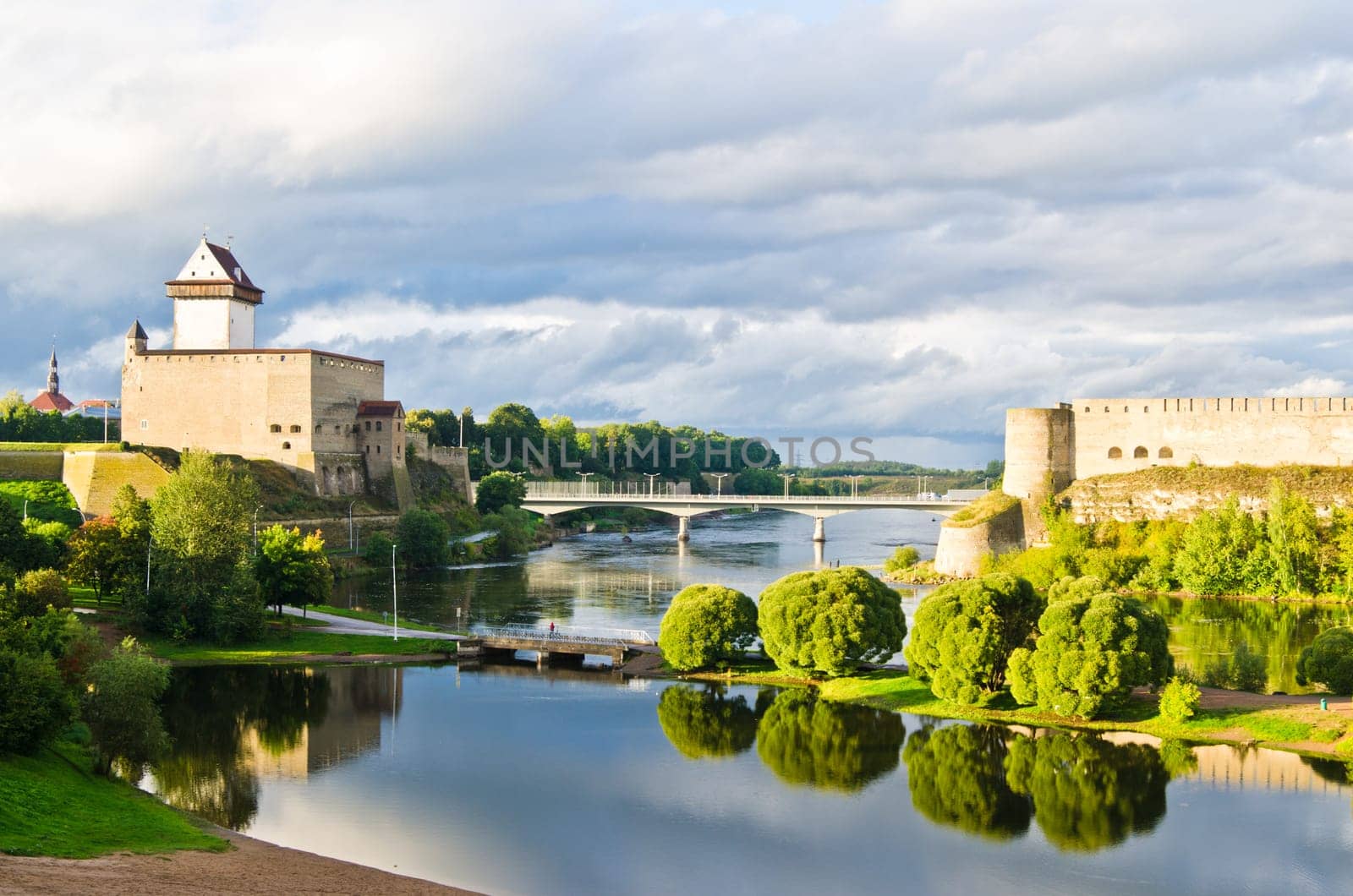 Two towers on the border of Estonia and Russia