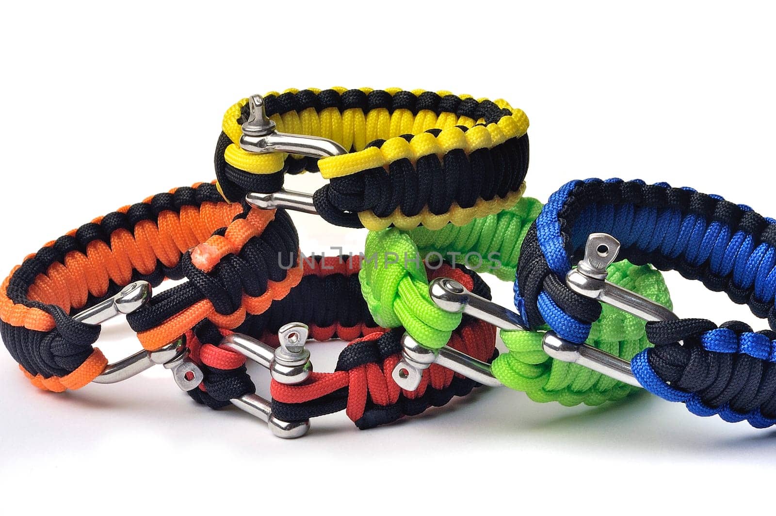 bracelets of survival offering a useful reserve of cord for the adventure