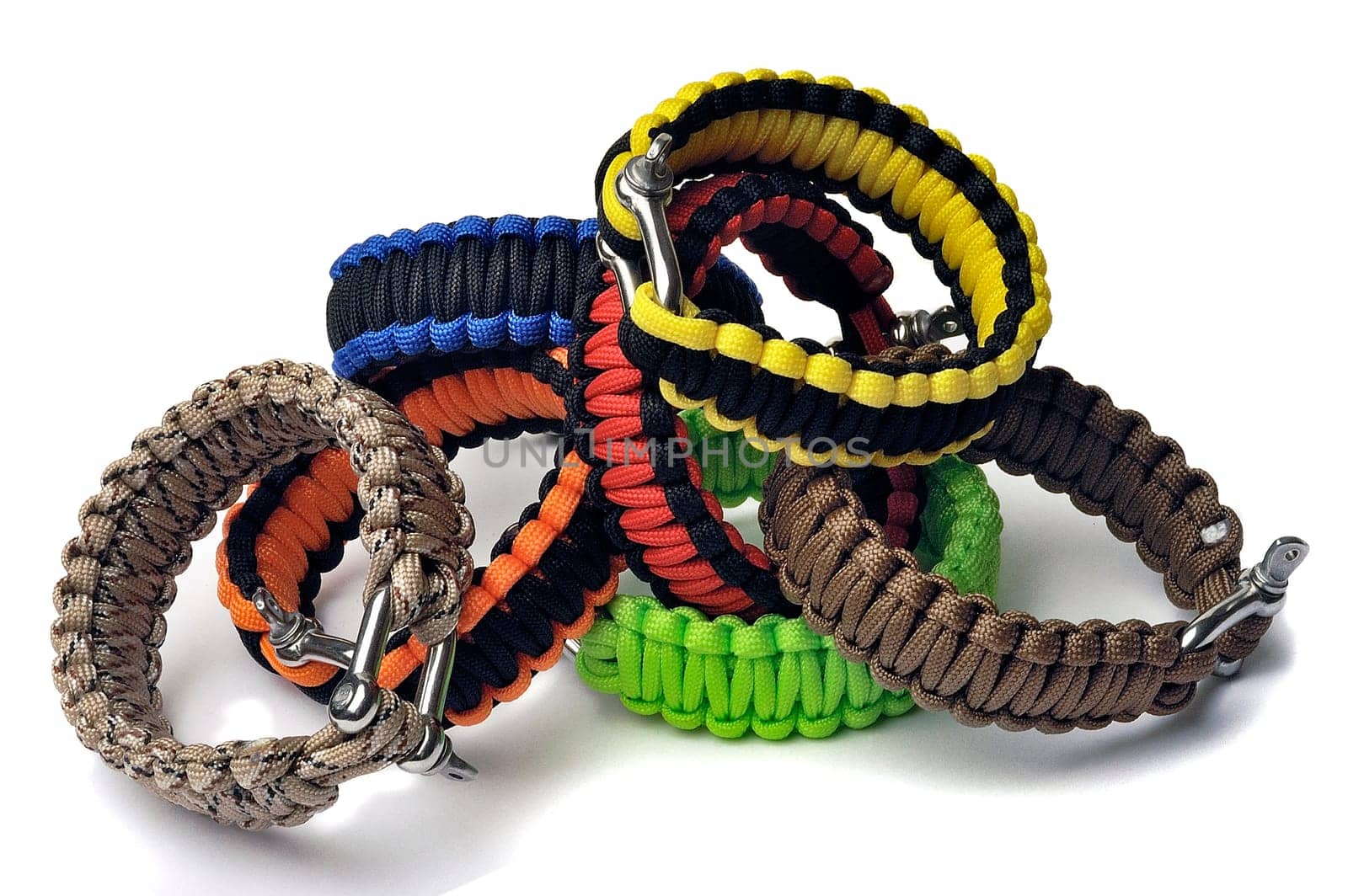 bracelets of survival offering a useful reserve of cord for the adventure