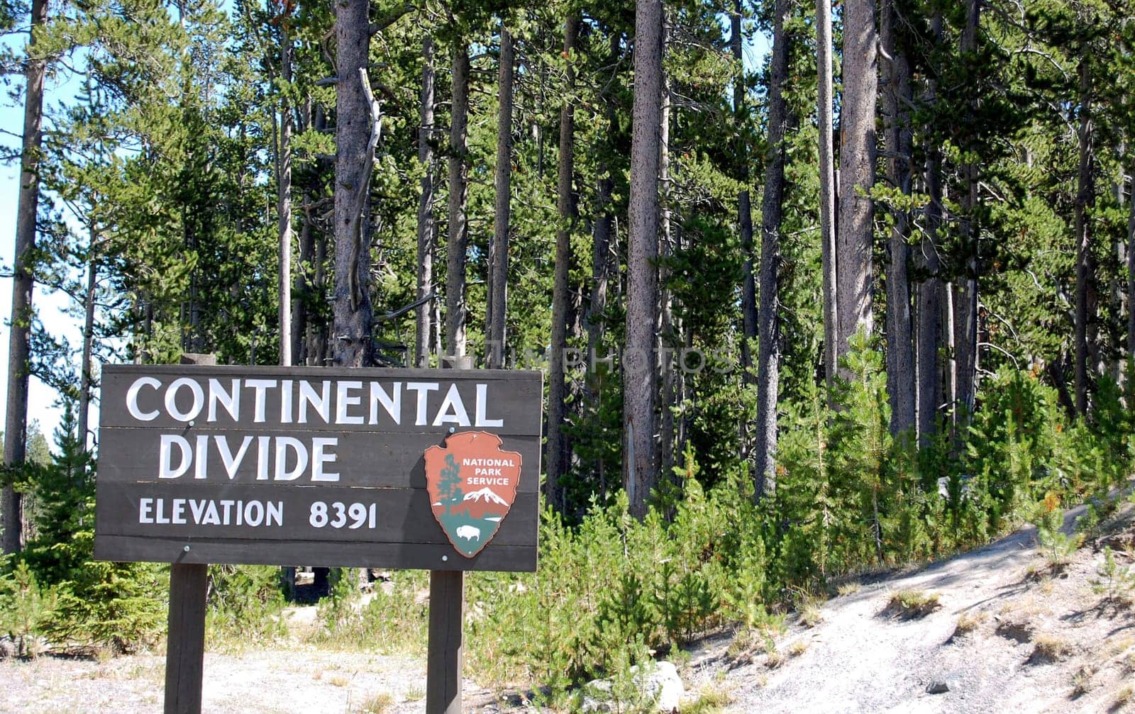 Yellowstone, Continental divide sign showing elevation