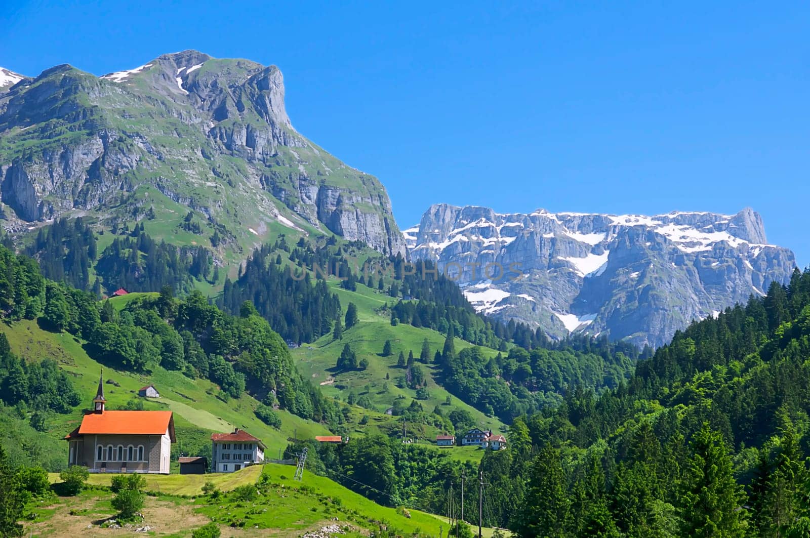 Wide view of the Bisistal