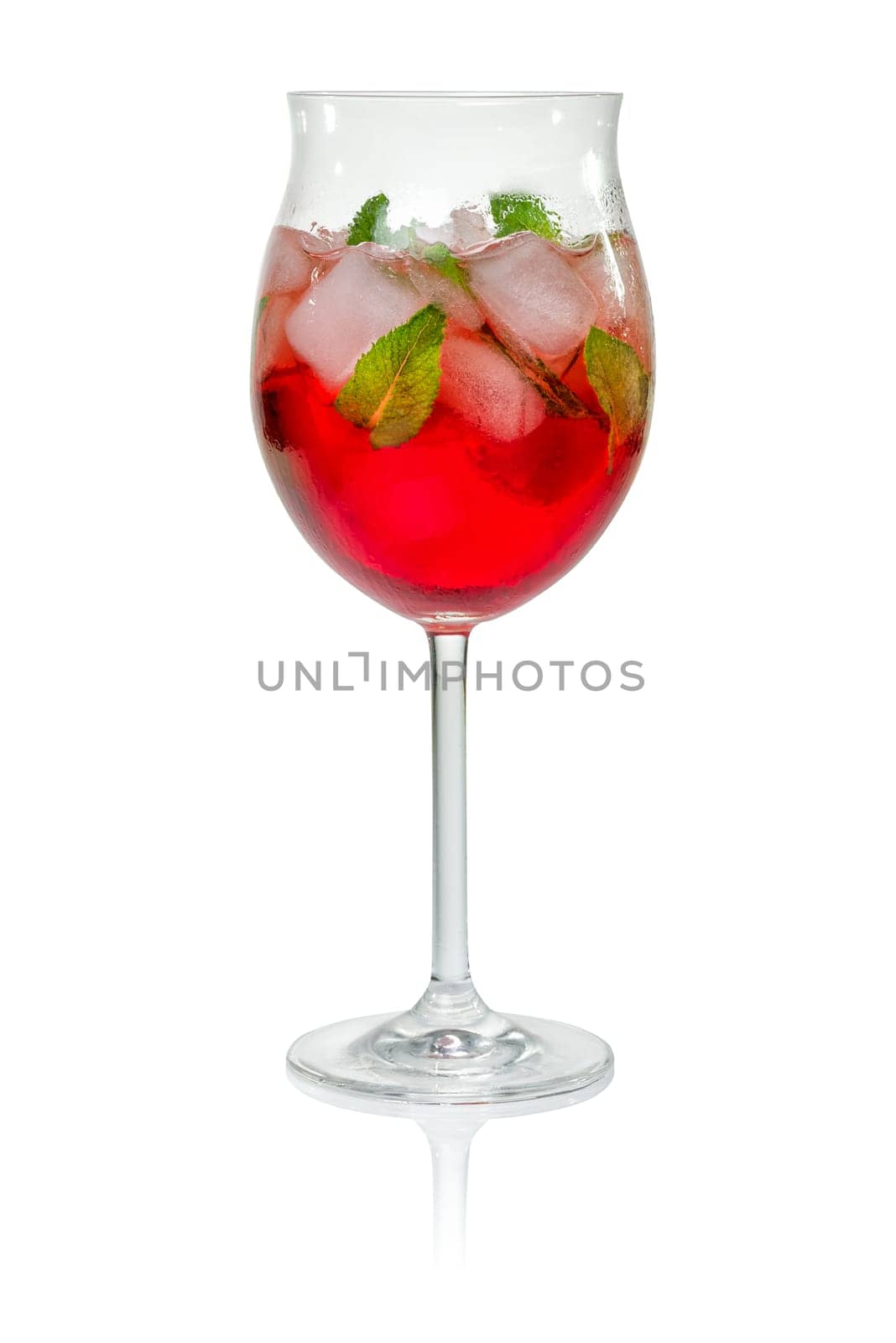 Aperitif with Campari and mint