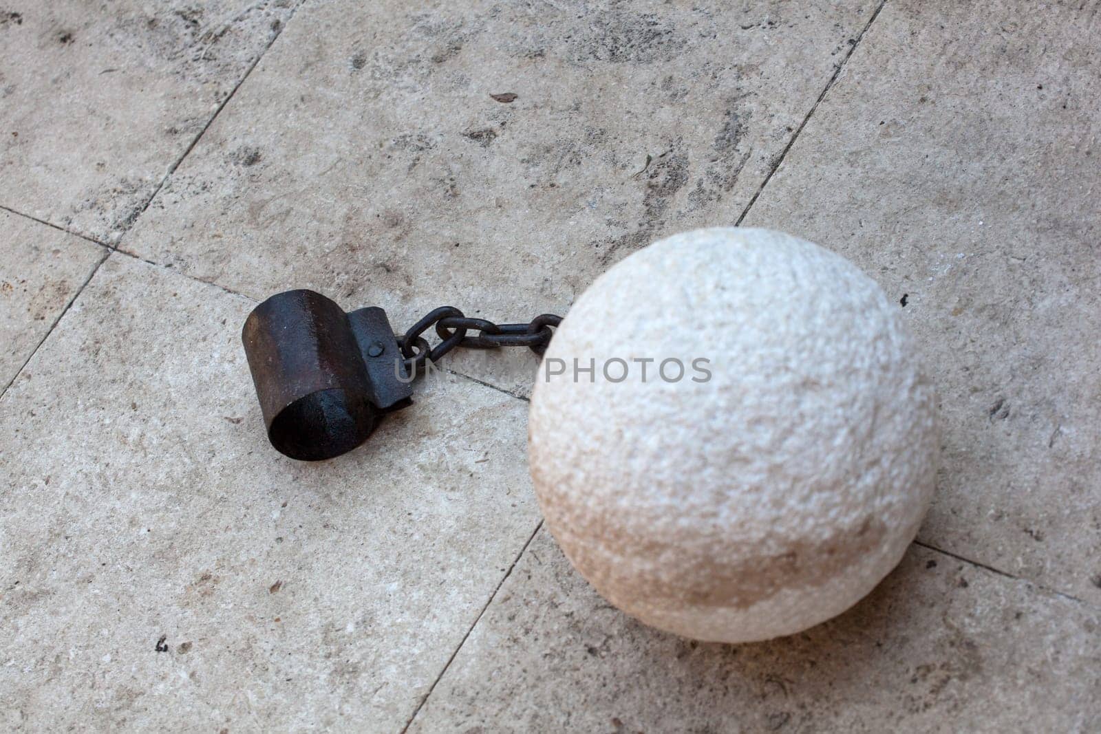 Photo of a prisoner ball and chain